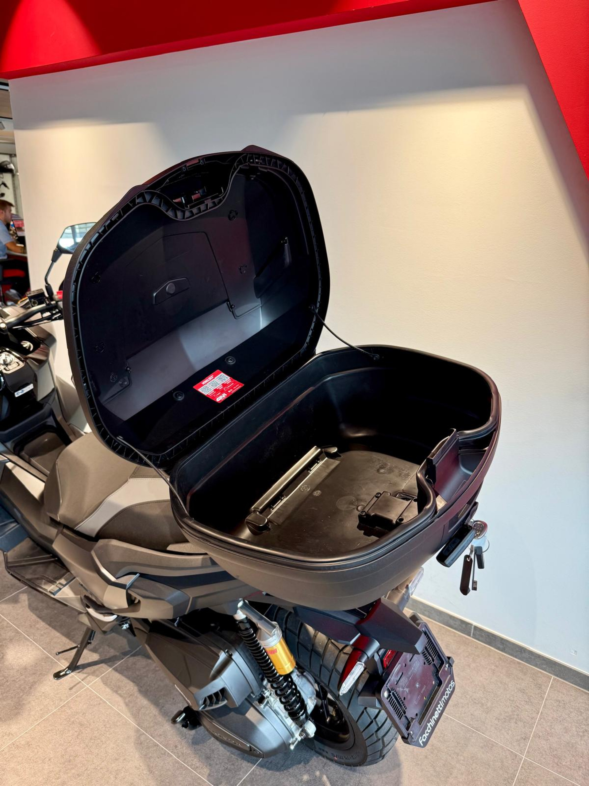 HONDA ADV 350-image-6