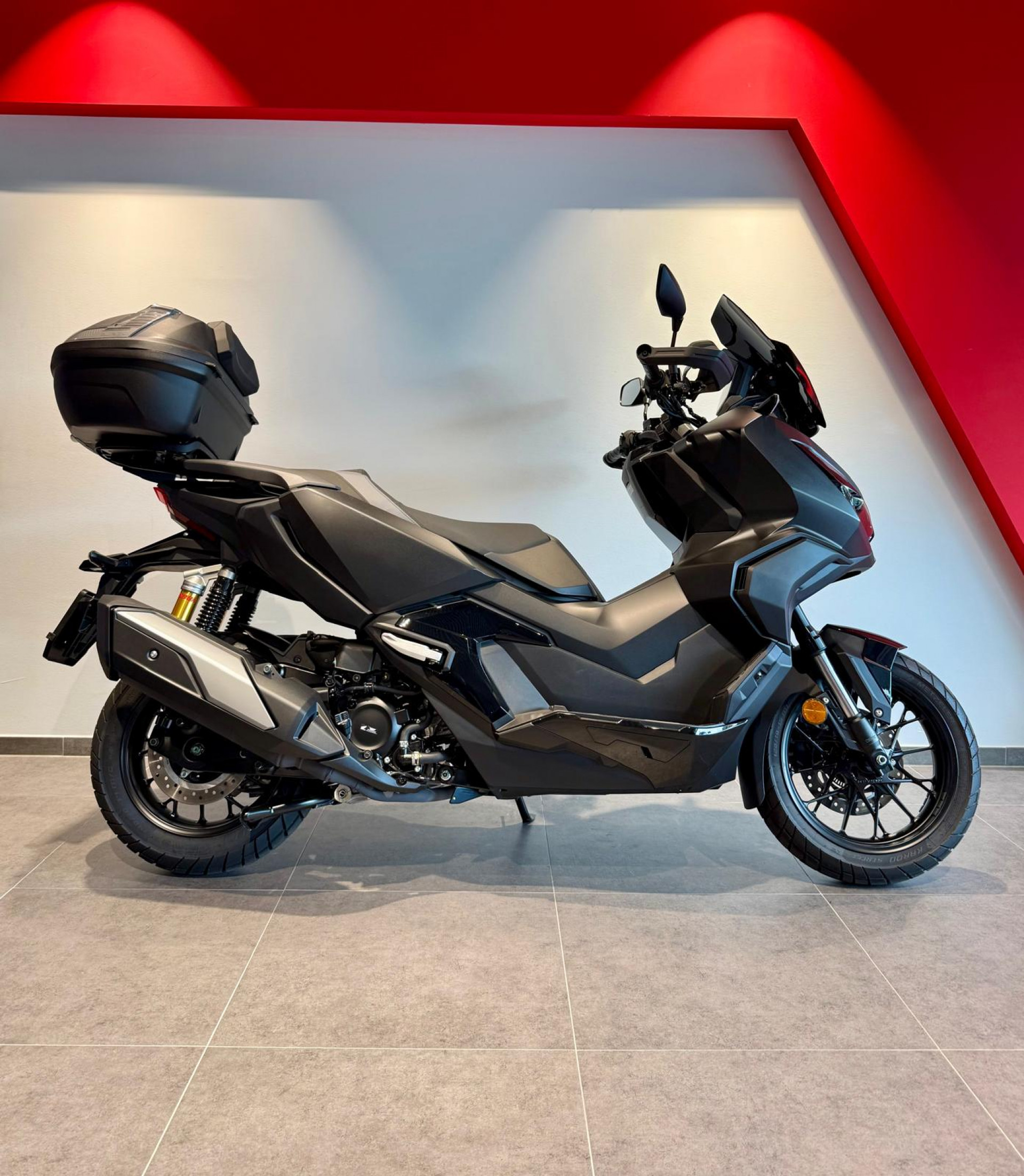 HONDA ADV 350-image-1