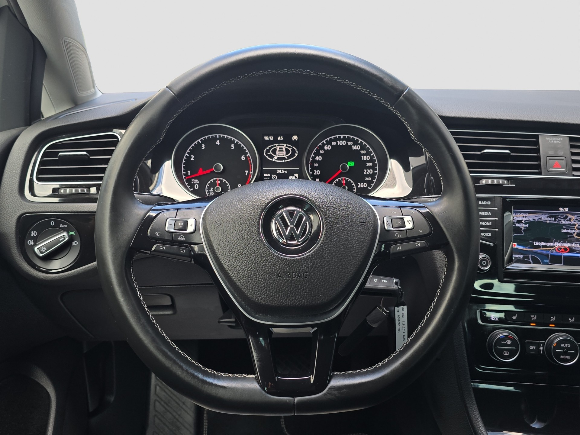 VW Golf 1.4 TSI Cup DSG-image-11