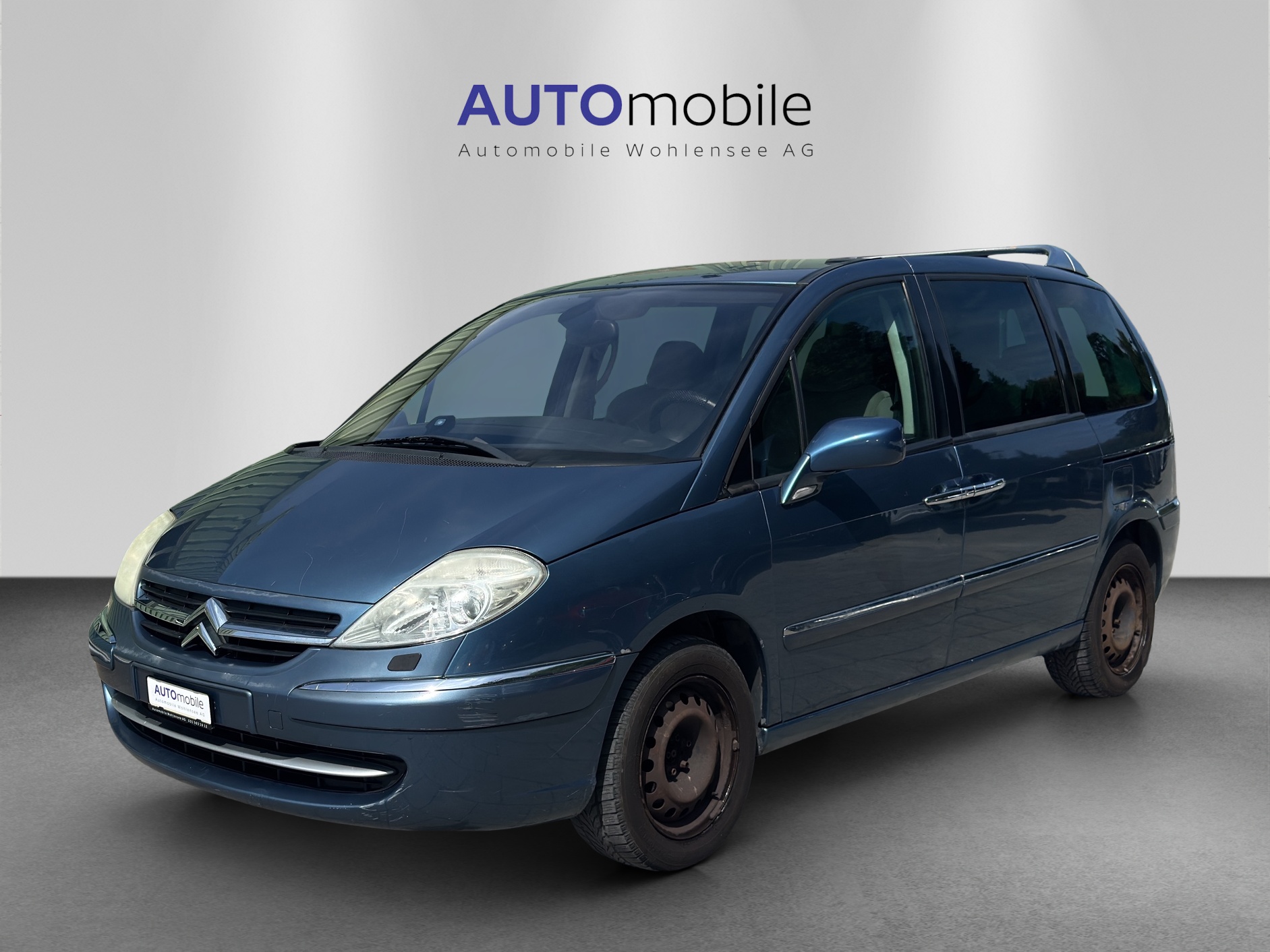 CITROEN C8 2.0 16V Exclusive-showroom-element-1