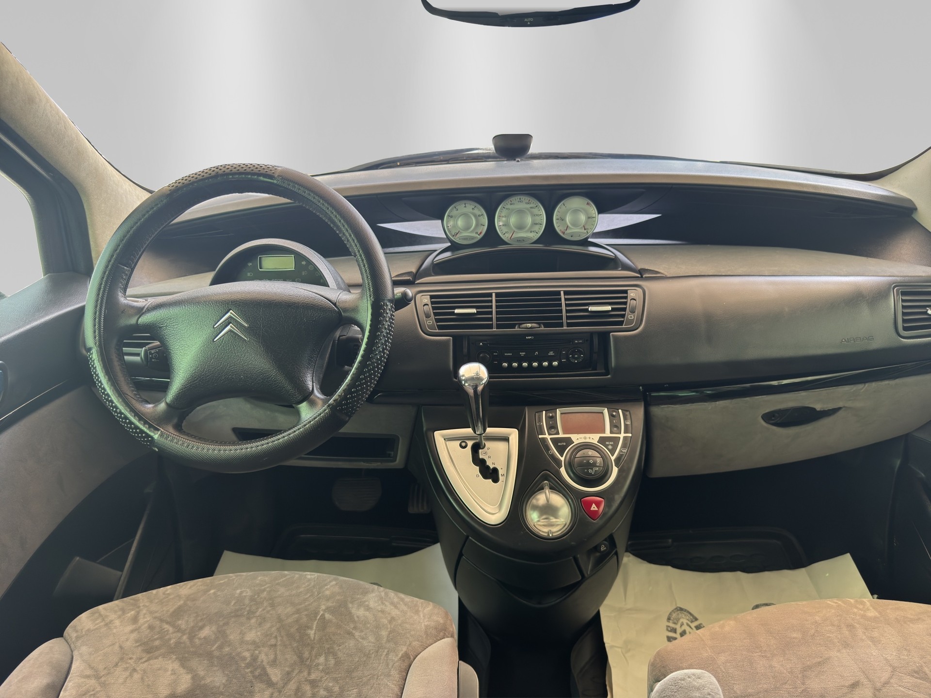 CITROEN C8 2.0 16V Exclusive-image-8