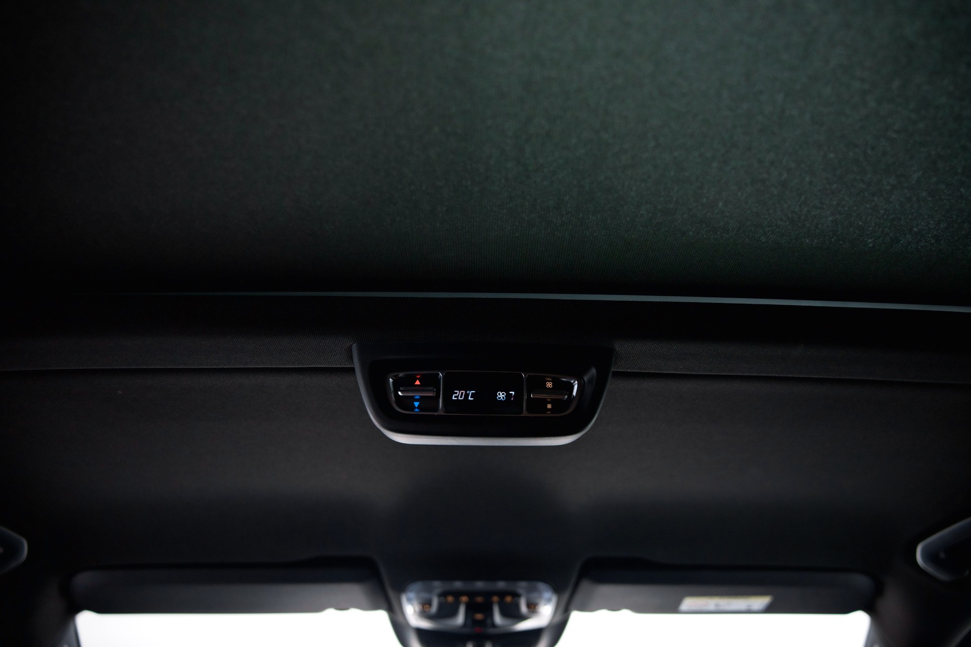 MERCEDES-BENZ V 300 d lang Avantgarde 4Matic 9G-Tronic-image-25