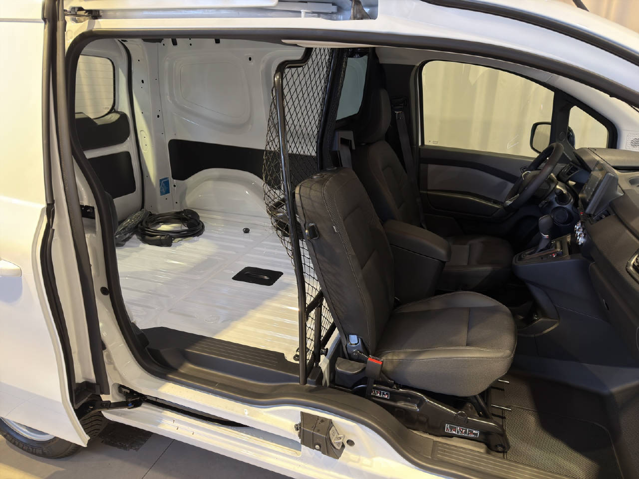 RENAULT Kangoo Van Open Sesame E-Tech Electric EV45 22kW Extra Demowagen-image-10