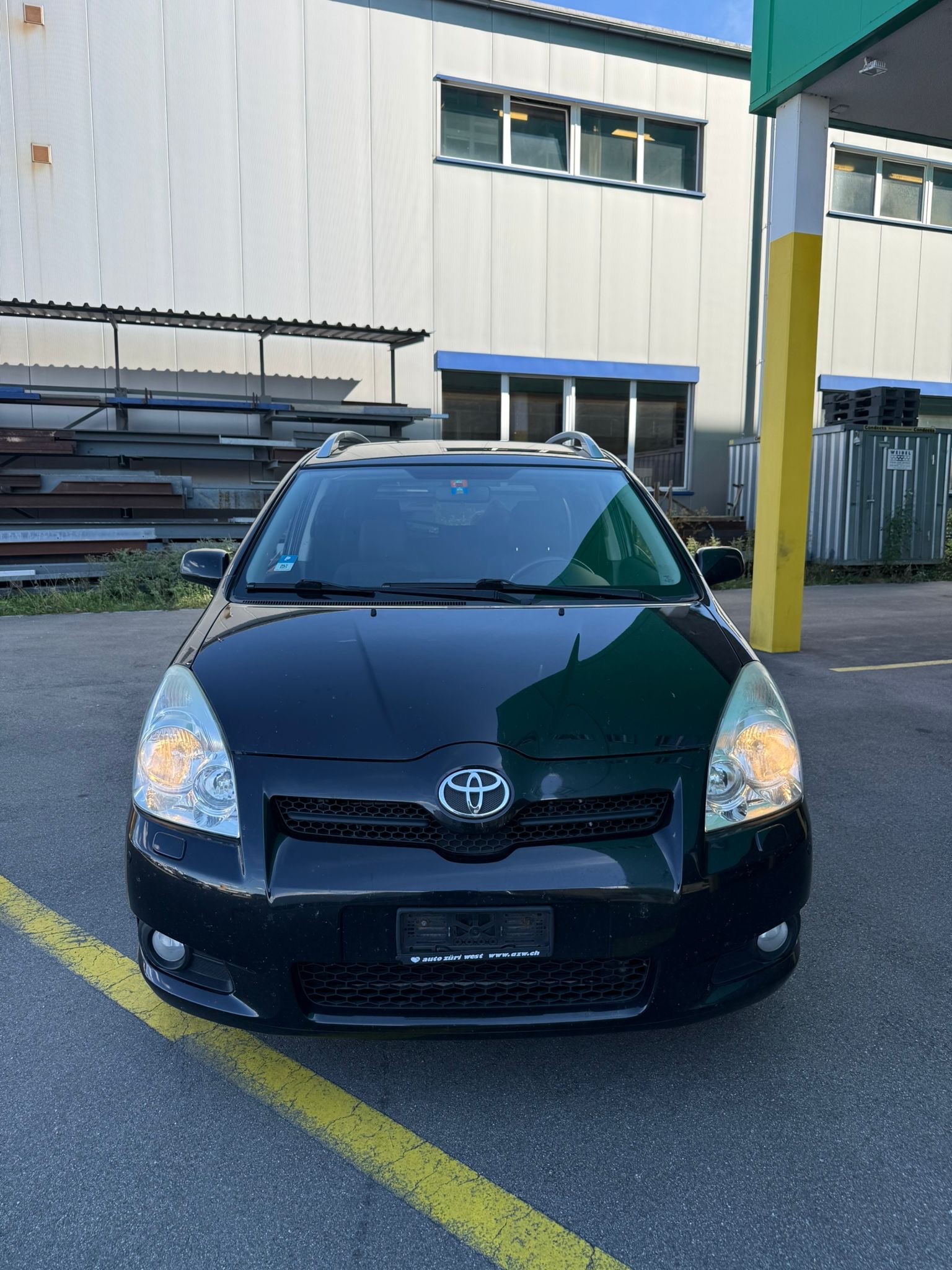 TOYOTA Corolla Verso 2.2 D-4D Linea Terra-image-1
