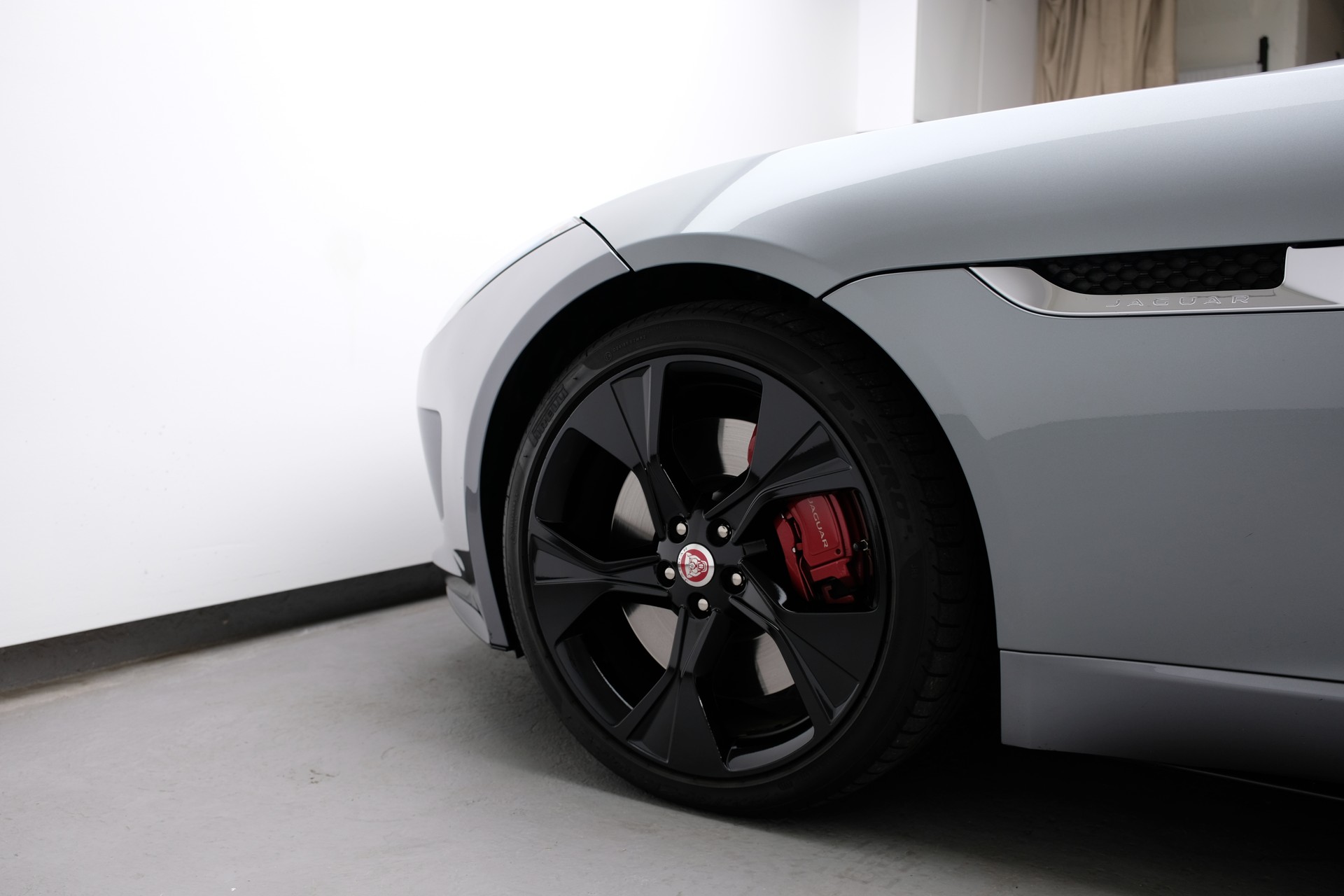 JAGUAR F-Type Coupé R 5.0 V8 S/C-showroom-element-3