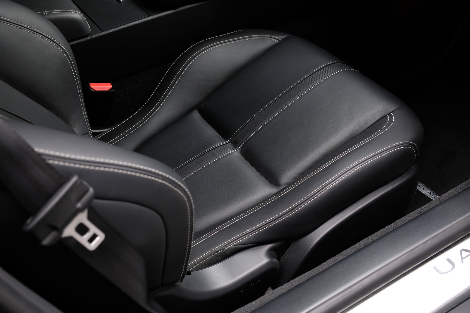 JAGUAR F-Type Coupé R 5.0 V8 S/C-image-15