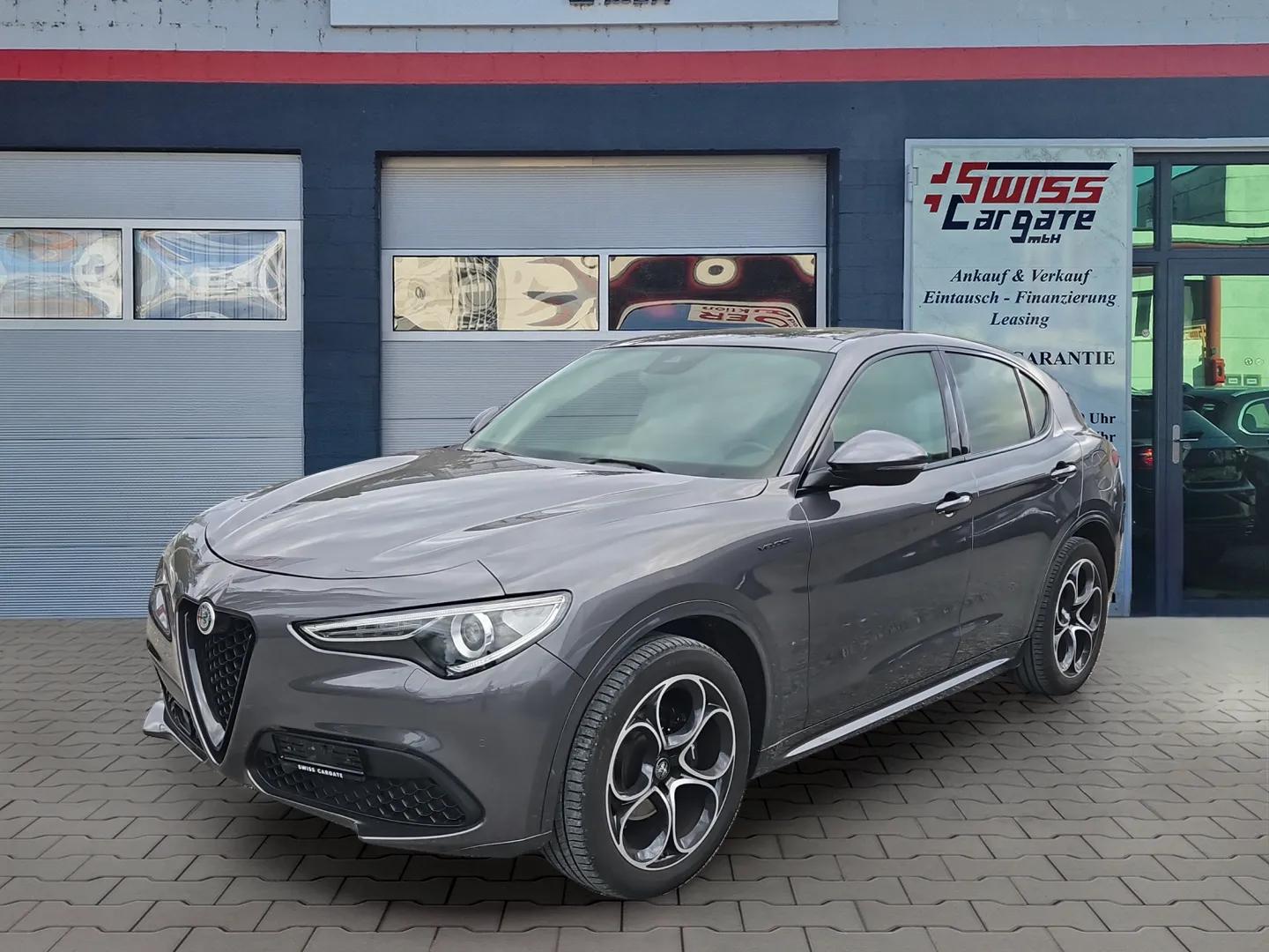 ALFA ROMEO Stelvio 2.0 Veloce Q4 Automatic 280PS mit Panoramadach-showroom-element-3