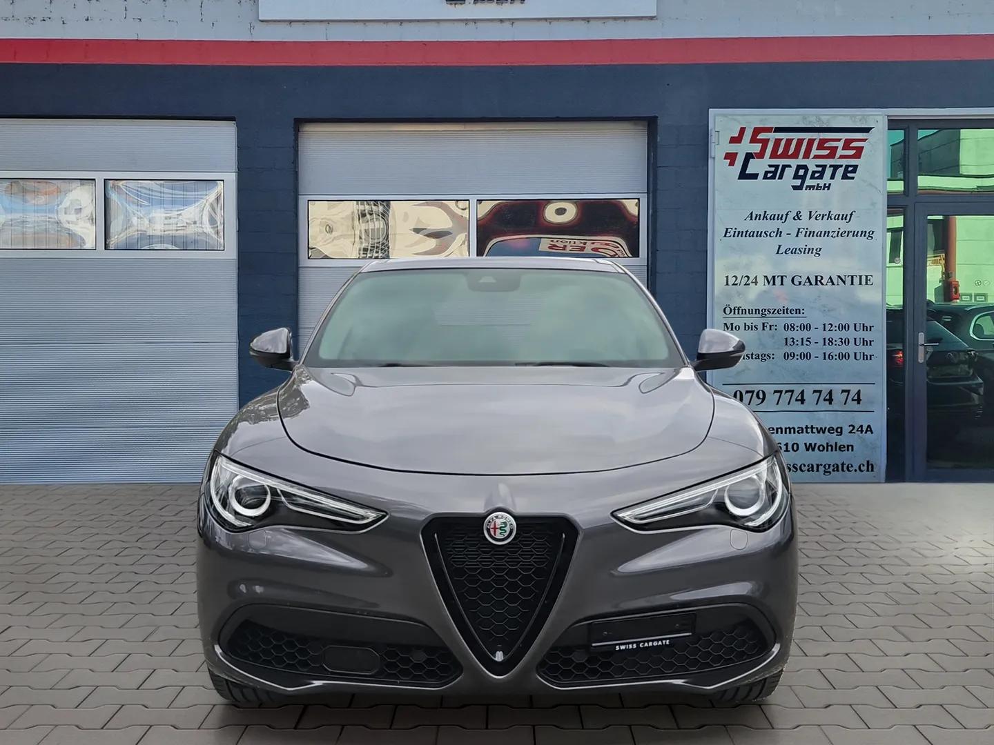ALFA ROMEO Stelvio 2.0 Veloce Q4 Automatic 280PS mit Panoramadach-showroom-element-2