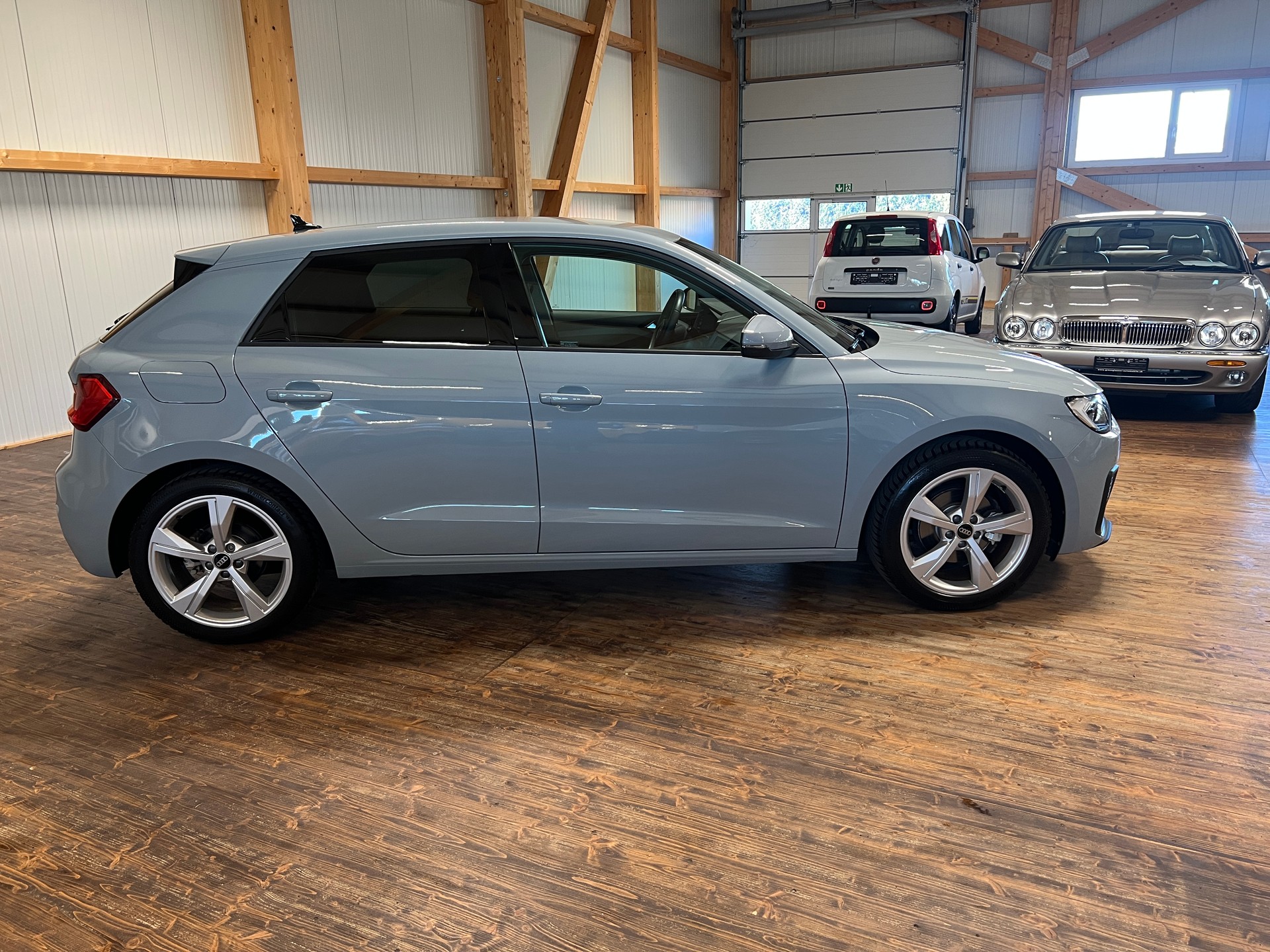 AUDI A1 Sportback 30 TFSI S-tronic-showroom-element-3
