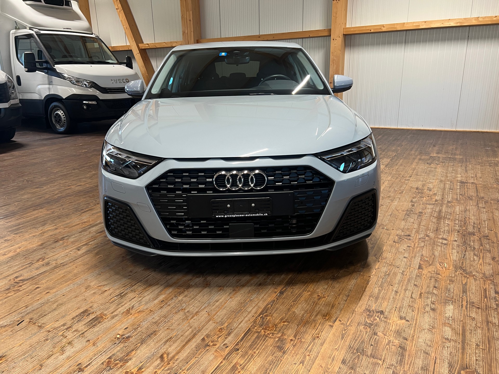 AUDI A1 Sportback 30 TFSI S-tronic-showroom-element-1