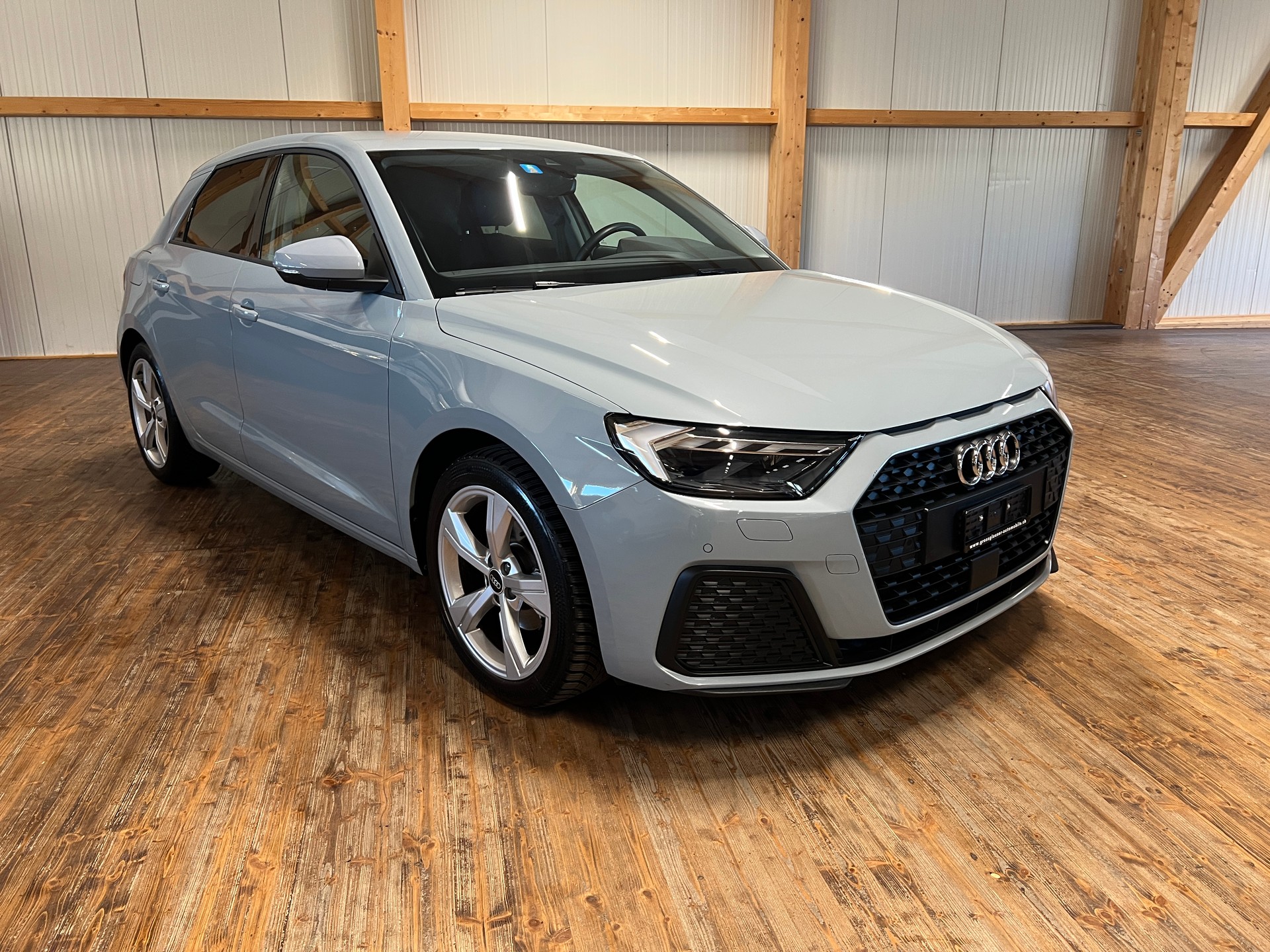 AUDI A1 Sportback 30 TFSI S-tronic-showroom-element-2