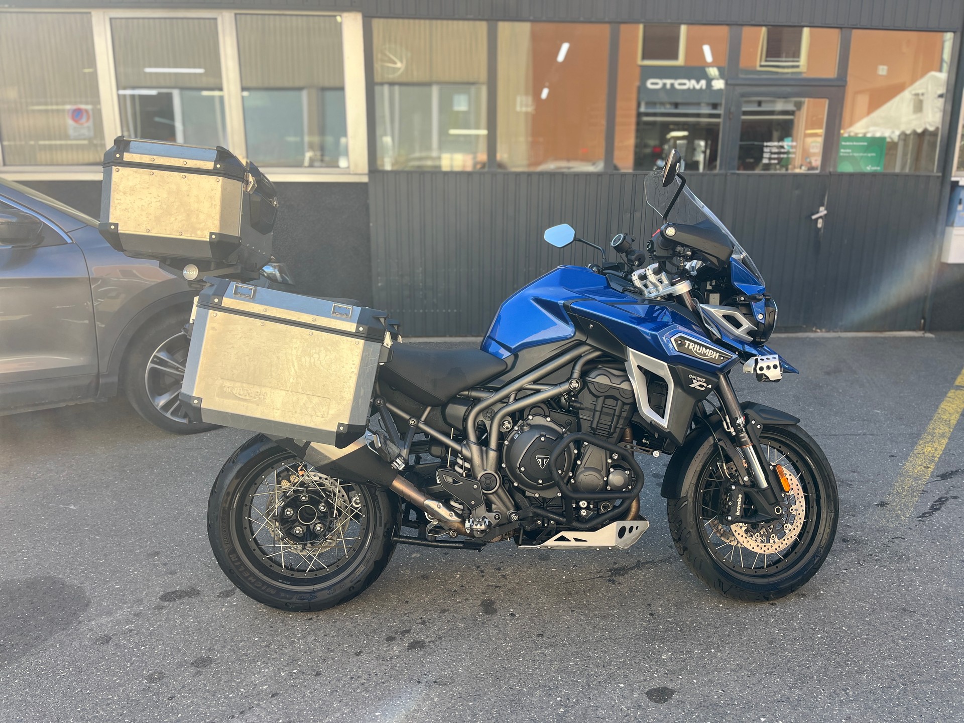 TRIUMPH Tiger 1200 Explorer XCX ABS-image-1