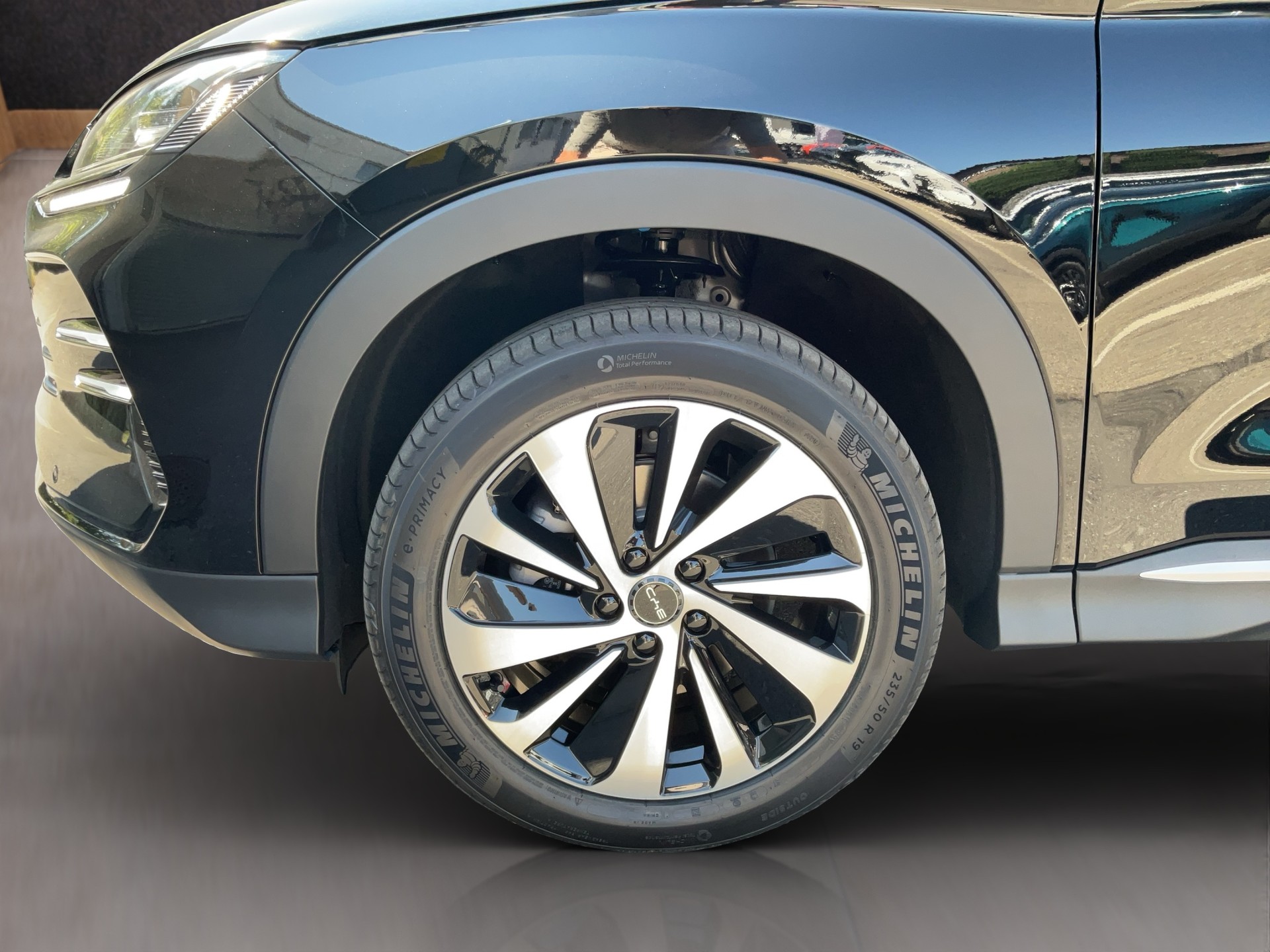BYD Seal U DM-i Design AWD-image-17