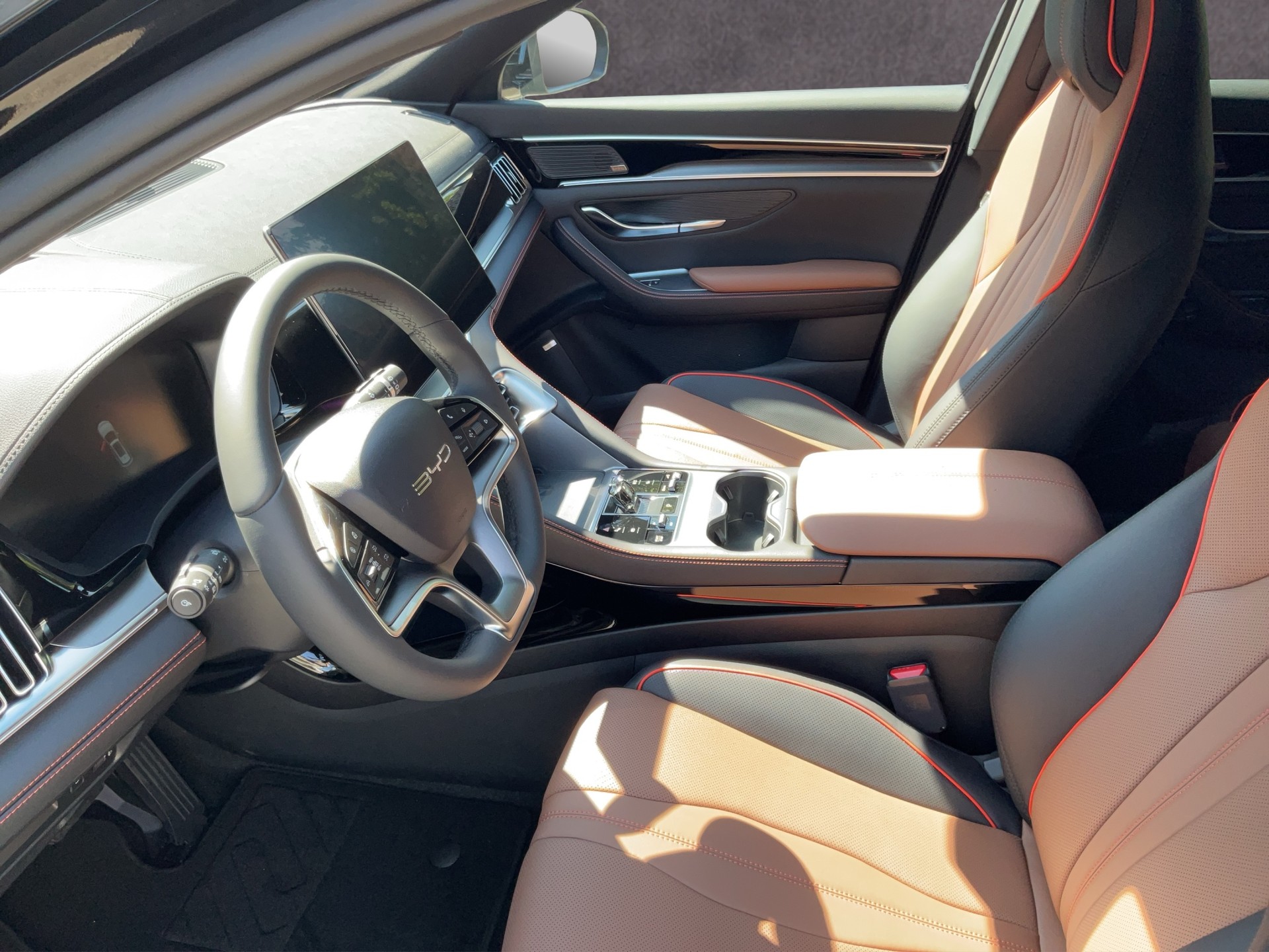 BYD Seal U DM-i Design AWD-image-9