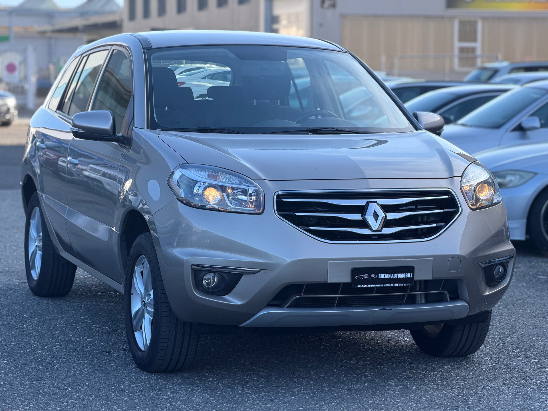 RENAULT Koleos 2.5 Dynamique 4x4-image-2