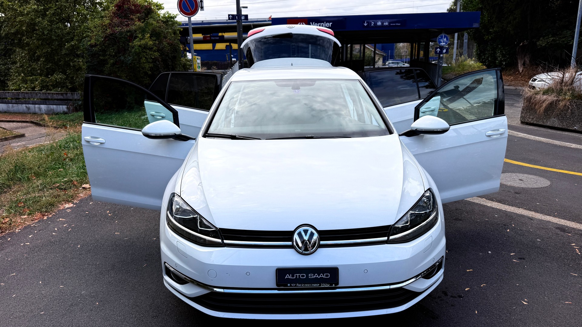 VW Golf 1.4 TSI Comfortline Swiss Line Limited-image-12