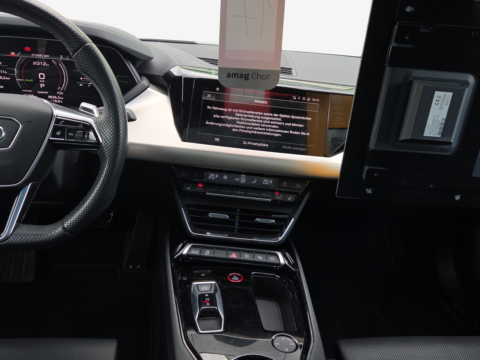 AUDI RS e-tron GT quattro-image-10