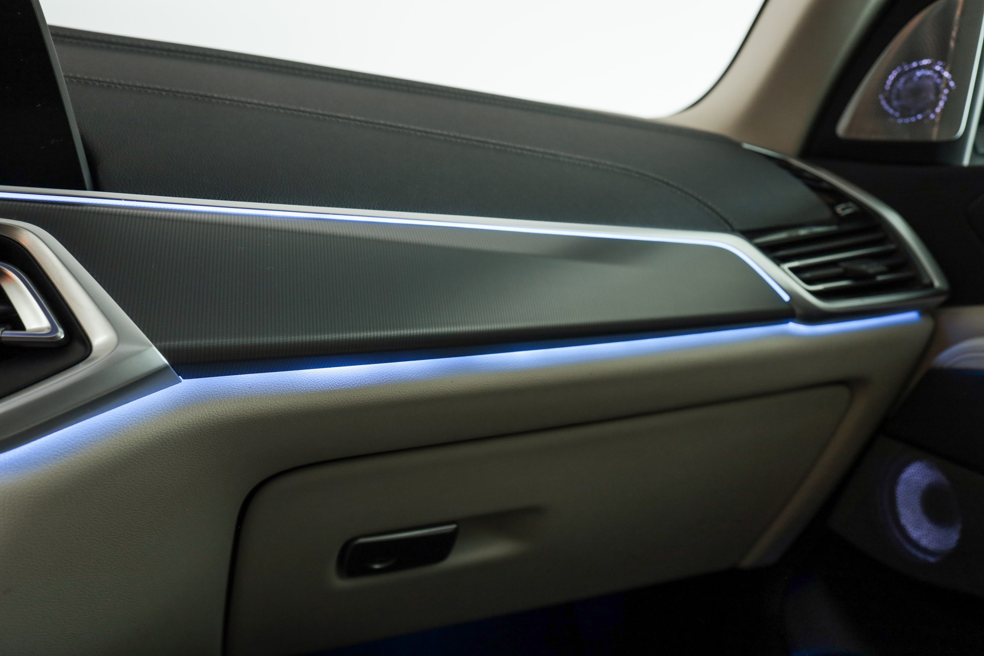 BMW X5 xDrive45e xLine Steptronic • BMW Individual Tansanitblau • Laser • Sky Lounge • Bowers & Wilkins-image-22