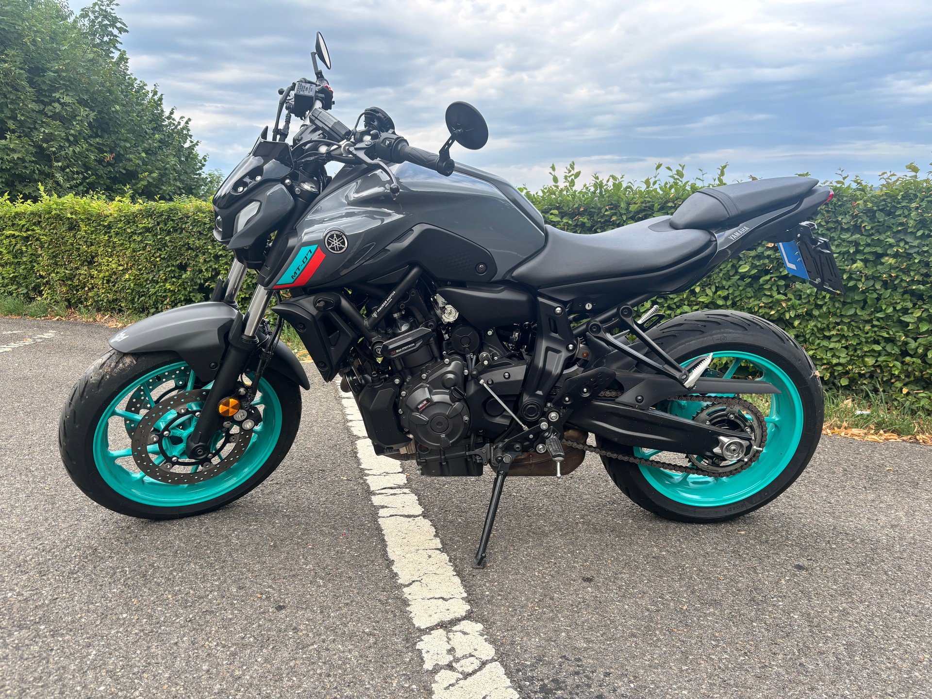 YAMAHA MT-07-image-1