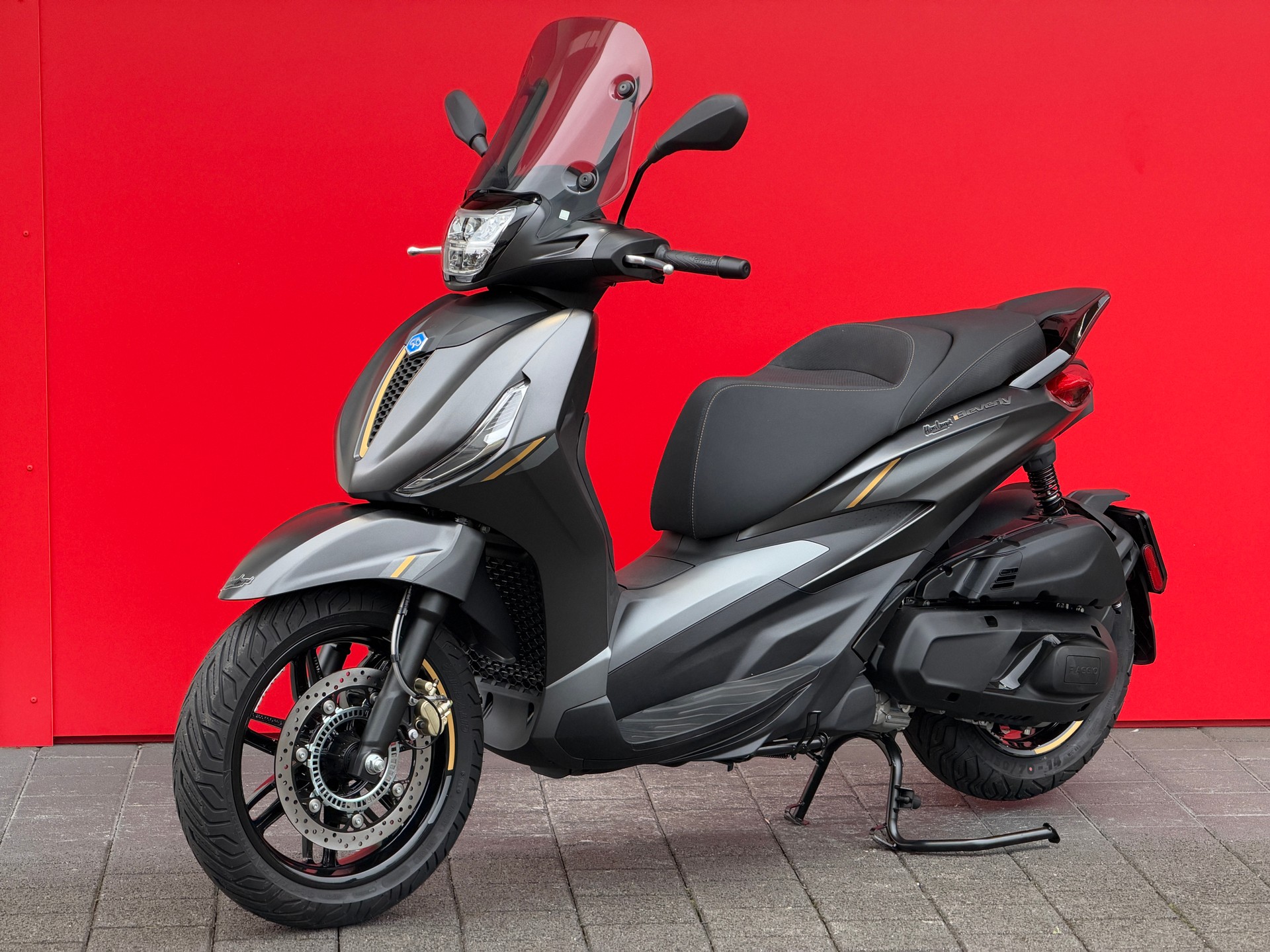 PIAGGIO Beverly 400 25th Anniversary E5+-image-1
