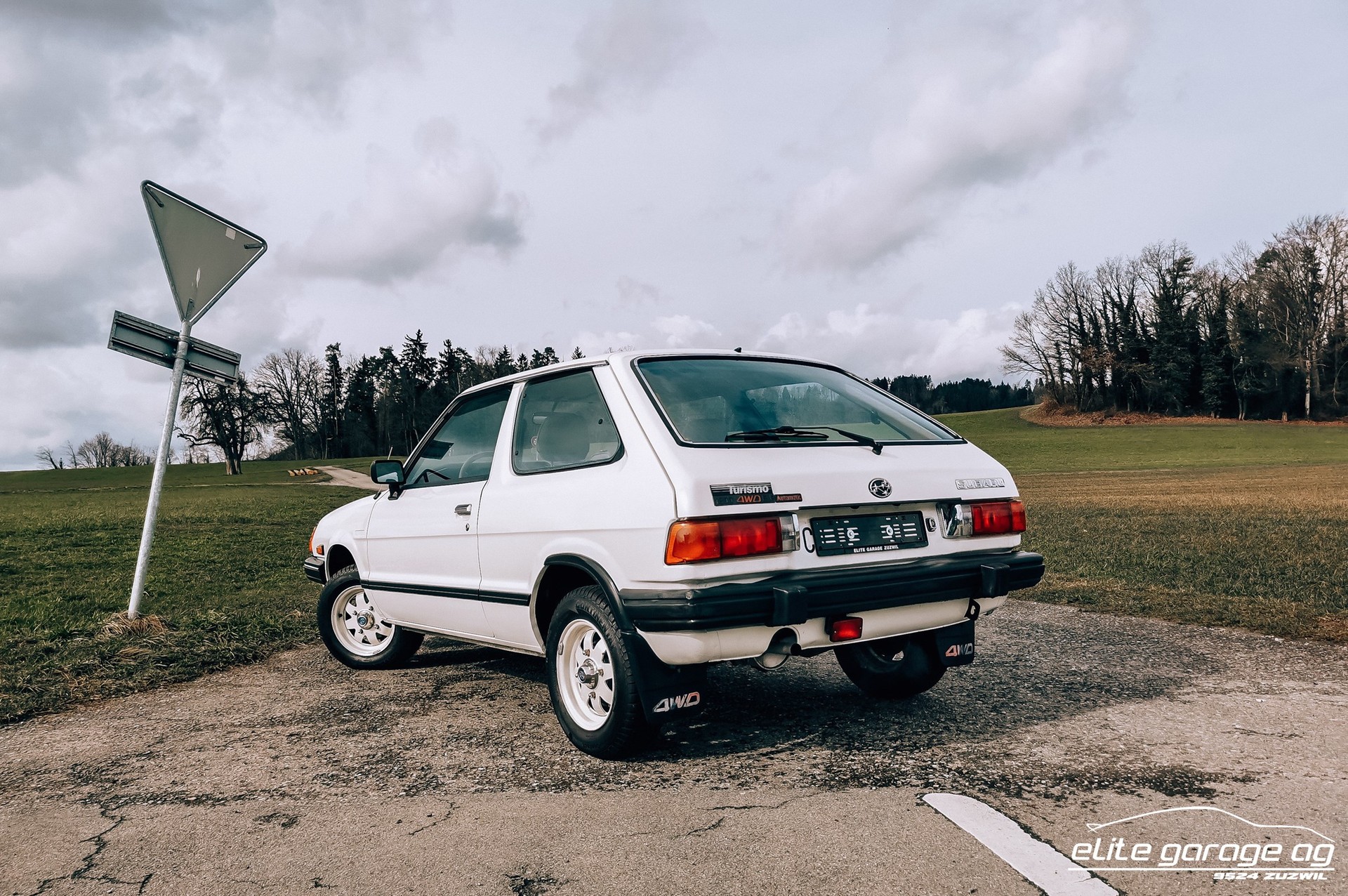SUBARU 1.8 4WD Turismo GLF Automatic-image-7