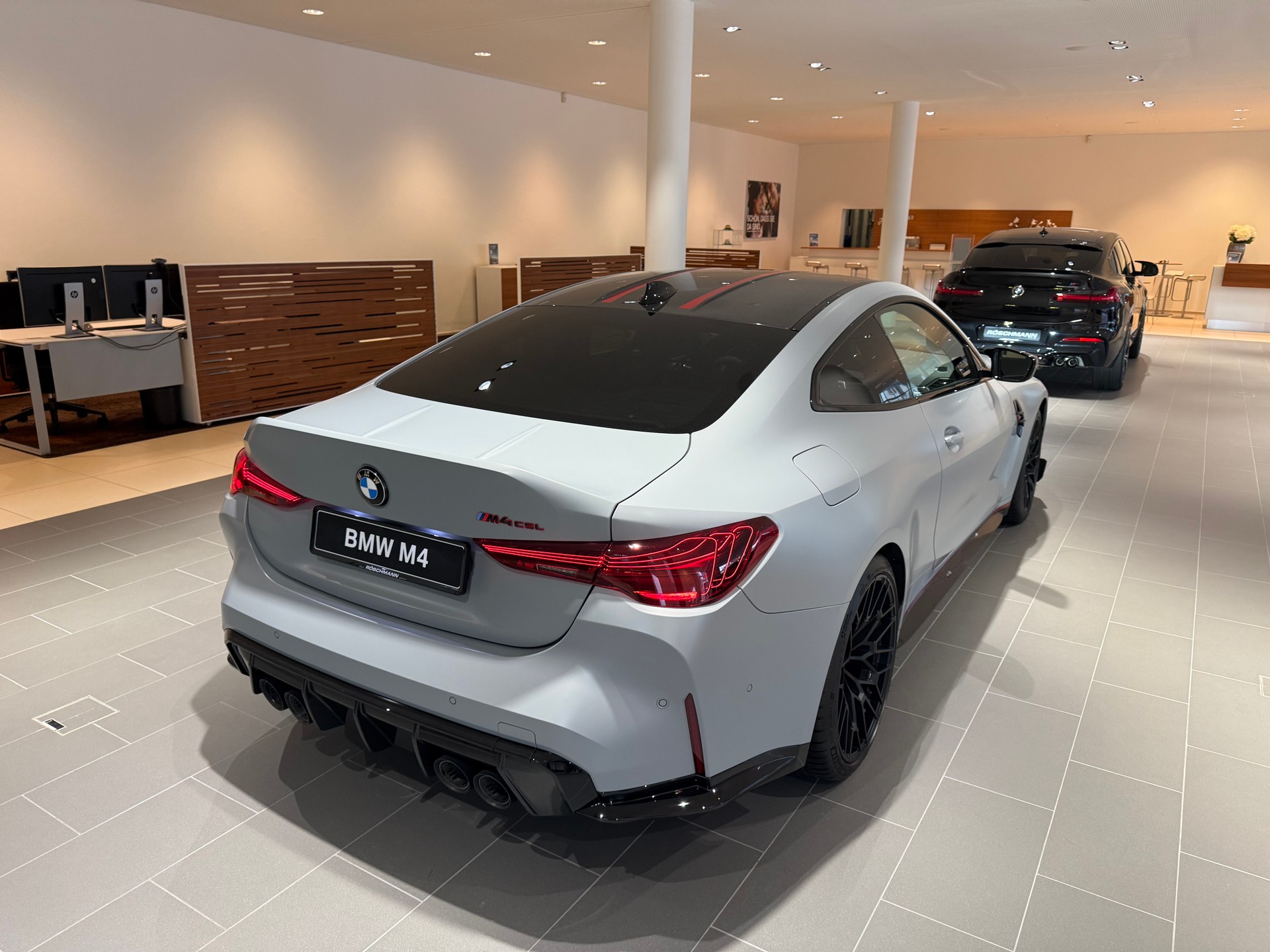 BMW M4 CSL Coupé-showroom-element-2