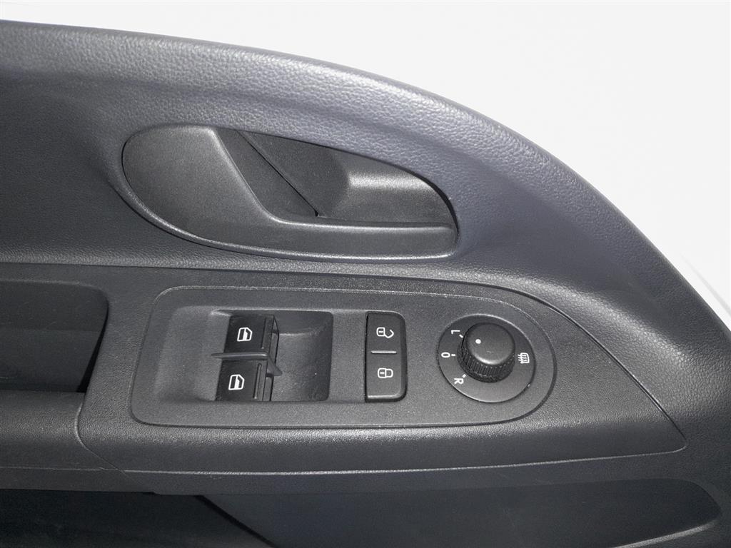 VW e-Up-image-13