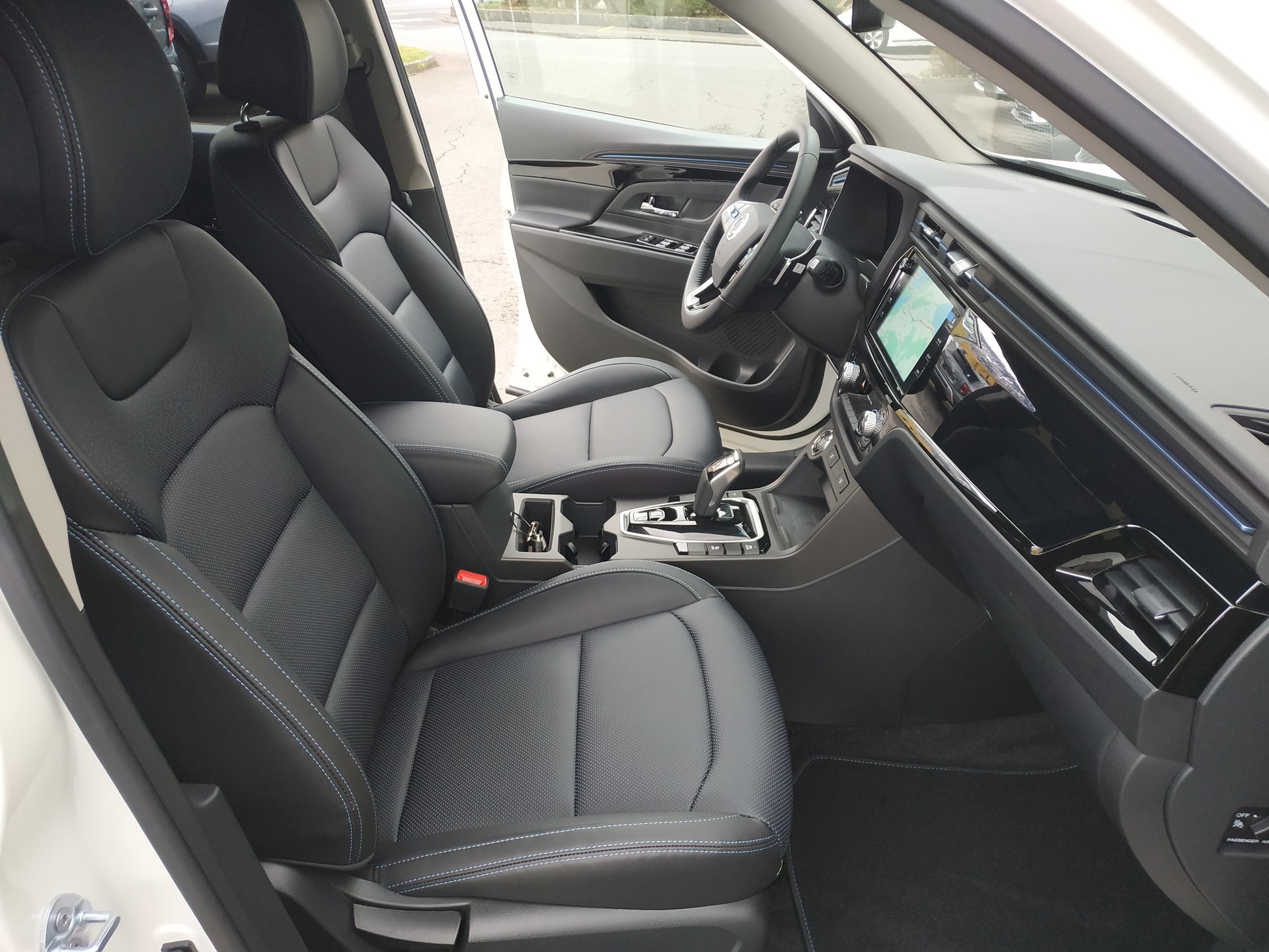KGM-SsangYong Korando eMotion Titanium-image-12