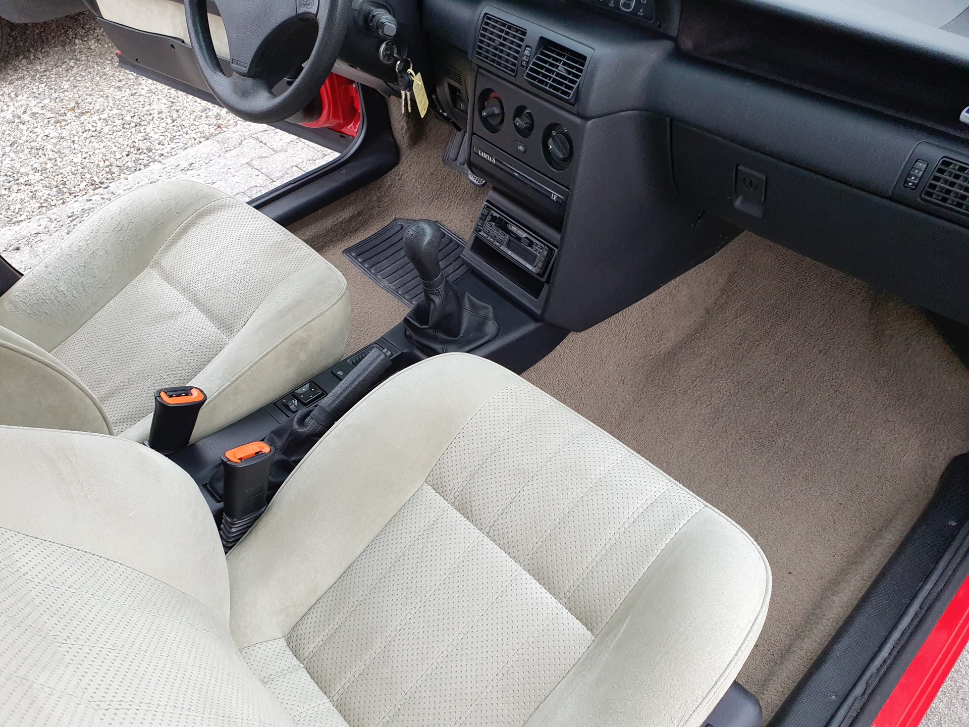 LANCIA Delta 1.8 i.e.-image-8