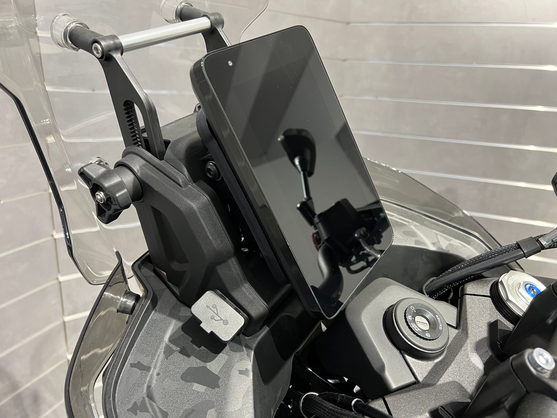 CF MOTO 800MT-X-image-11