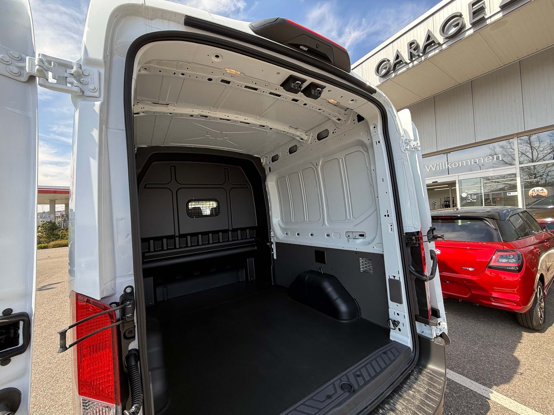 FORD Transit Combi 350 L3H2 Trend VAN 350 7 Sitze-image-7