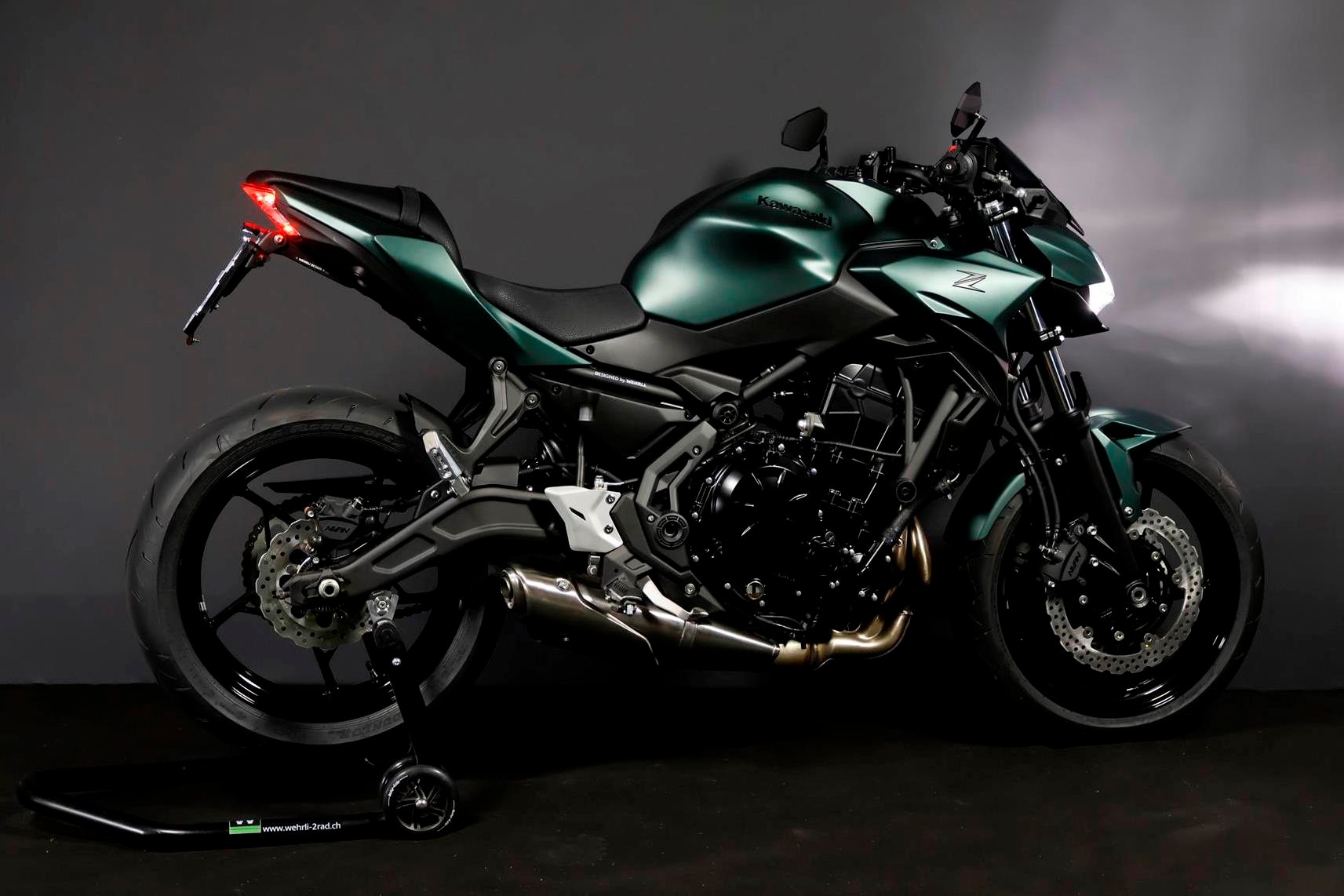 KAWASAKI Z 650 (35/50 KW) Draksmaragd Level 2-image-11