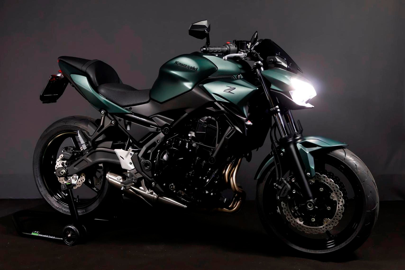 KAWASAKI Z 650 (35/50 KW) Draksmaragd Level 2-image-2