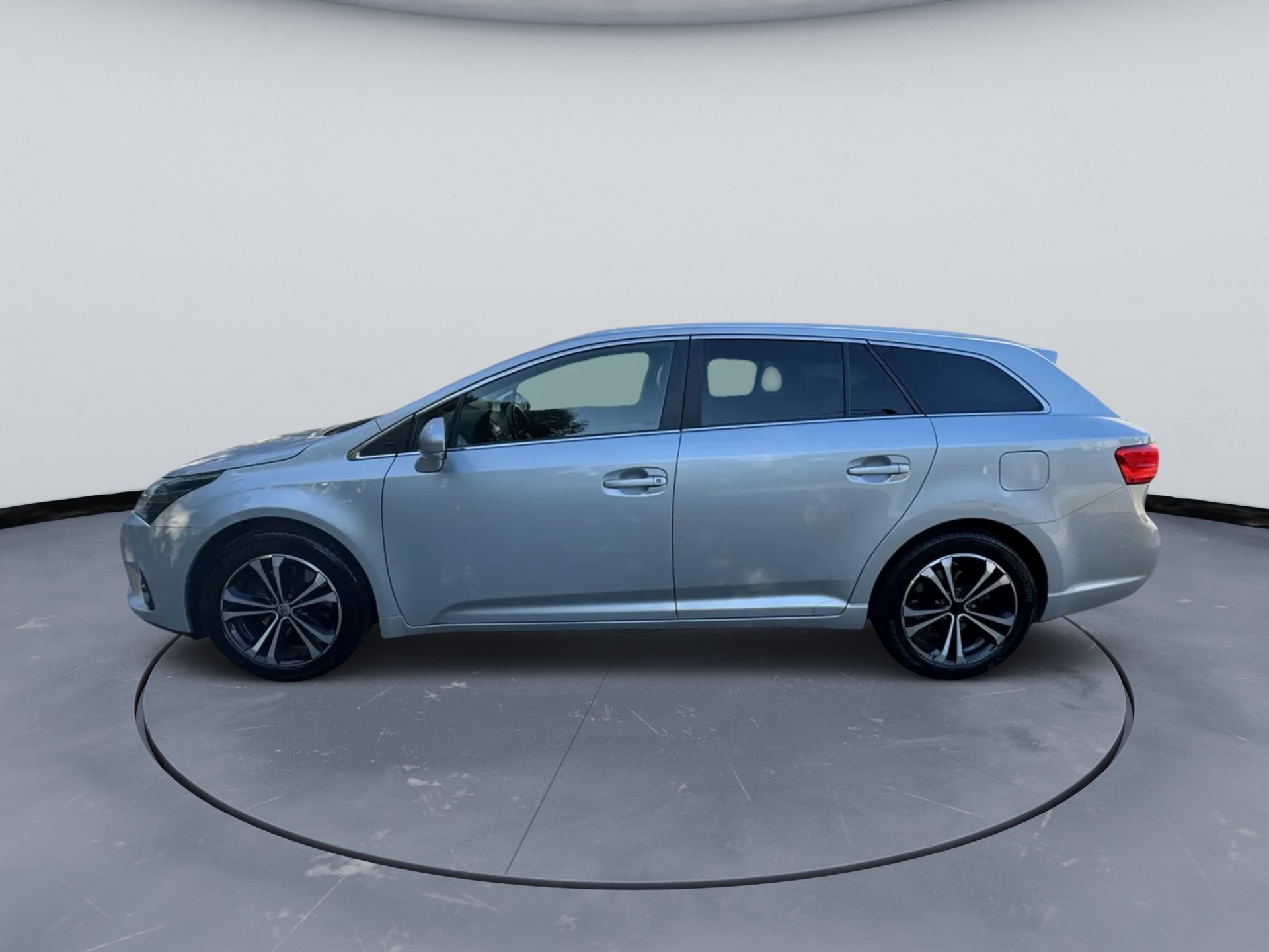 TOYOTA Avensis Sportswagon 2.2D-CAT Linea Sol-image-7