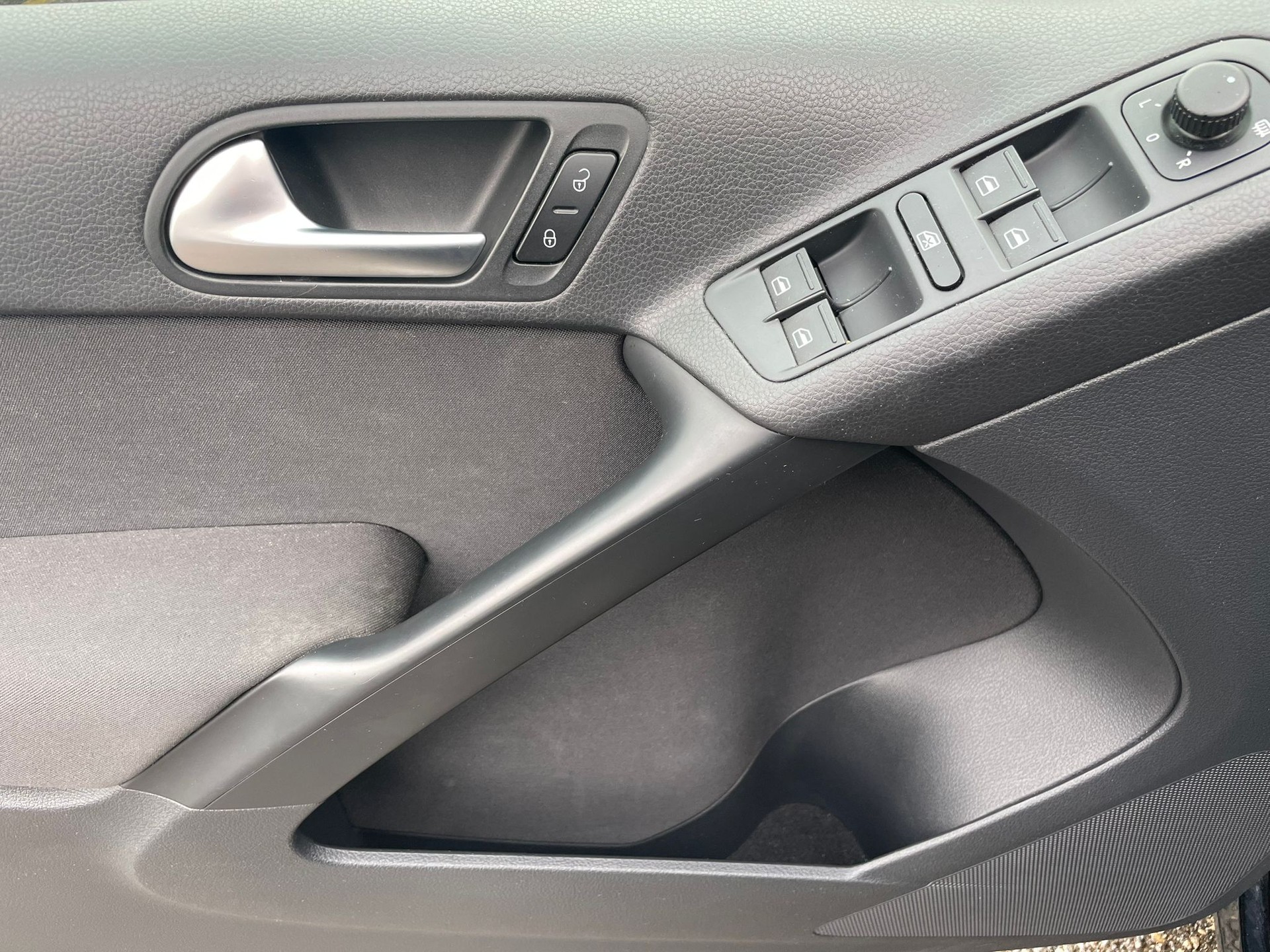 VW Tiguan 1.4 TSI BlueMotion Trend&Fun 4x2-image-11