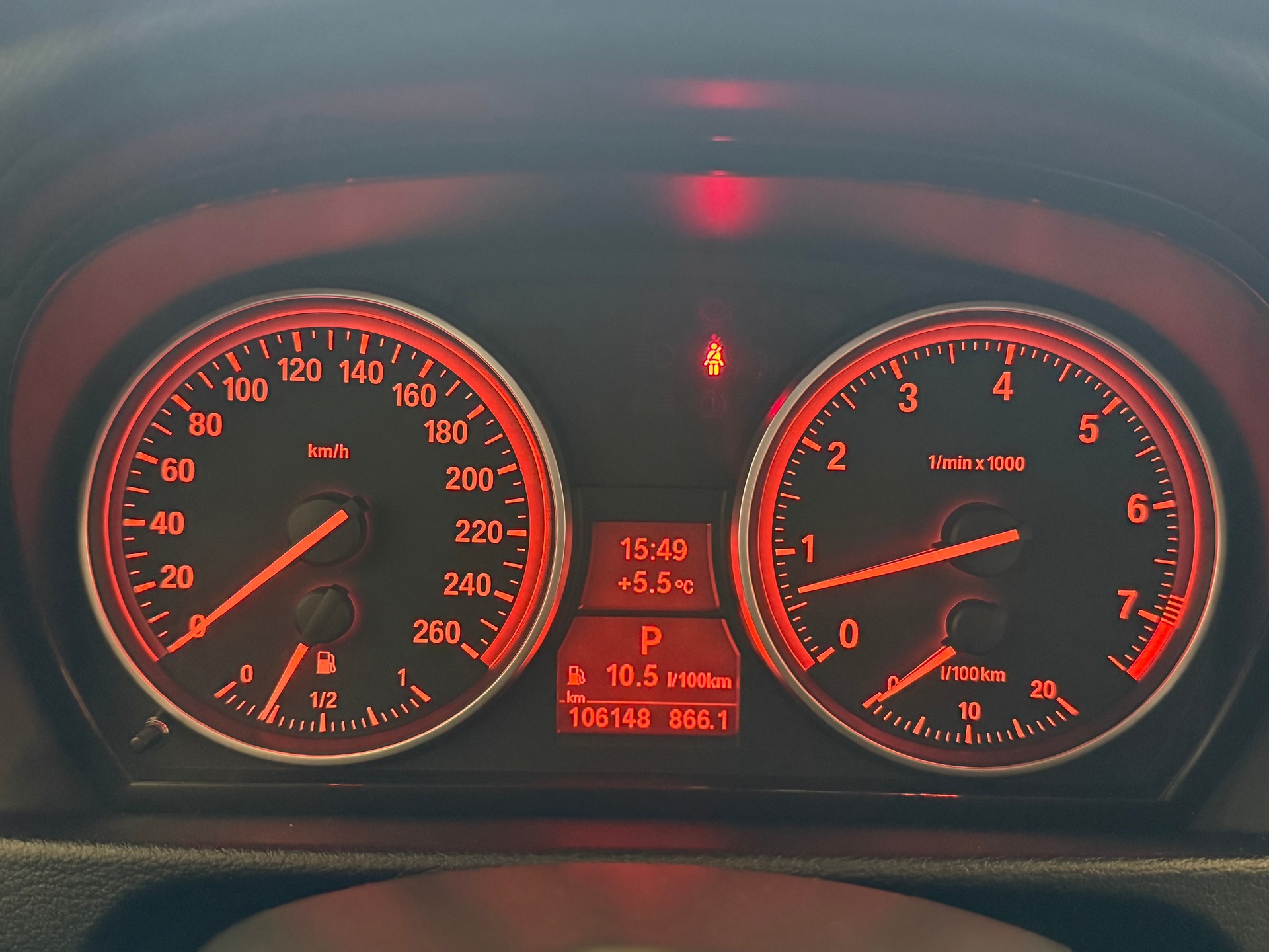BMW X1 xDrive 28i Steptronic-image-14