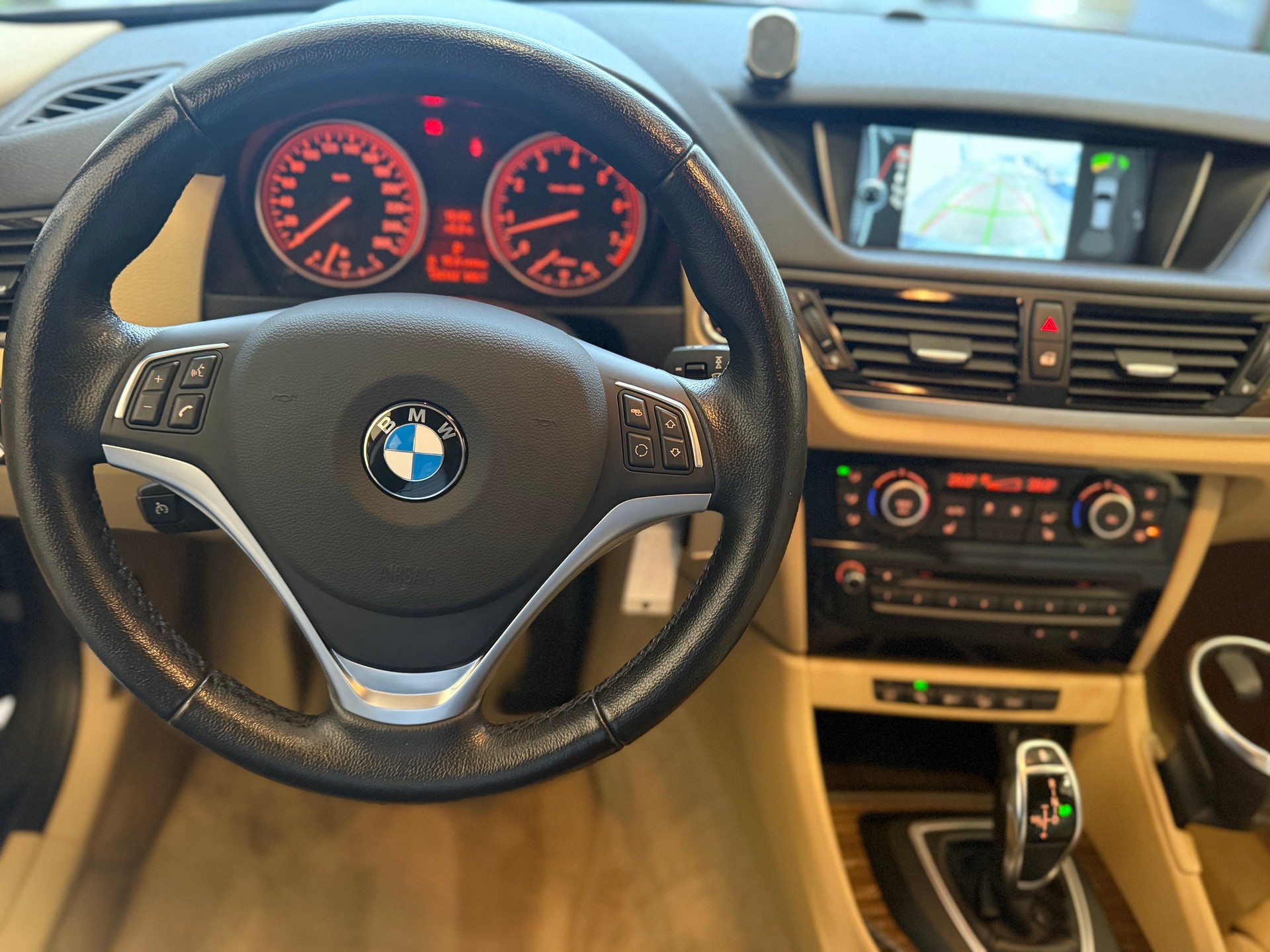 BMW X1 xDrive 28i Steptronic-image-13
