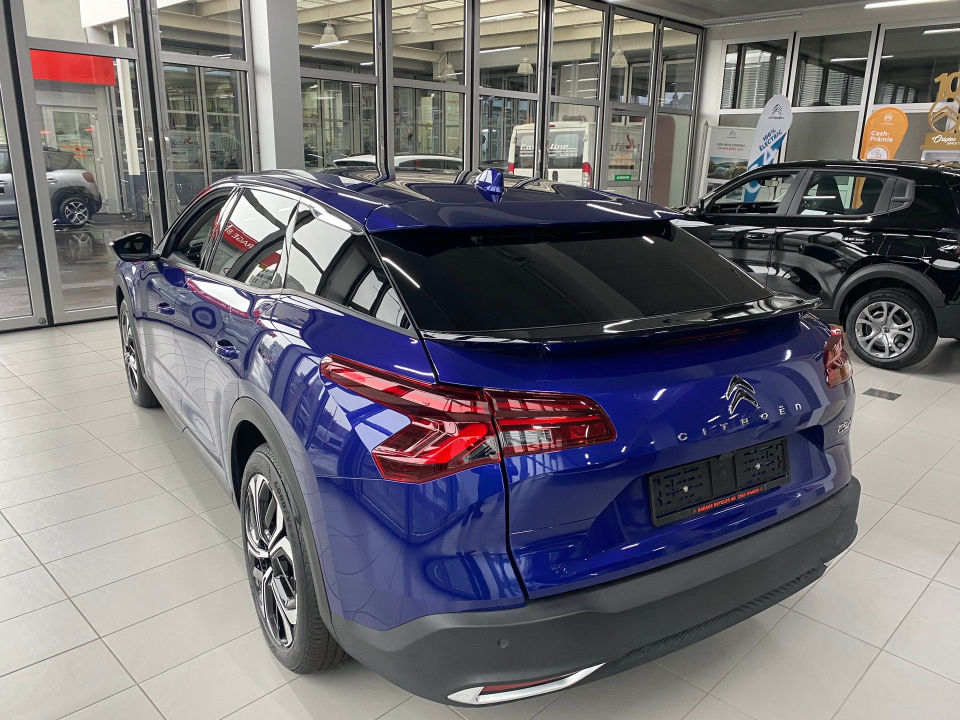 CITROEN C5 X 1.6i PureTech Shine EAT8-image-2