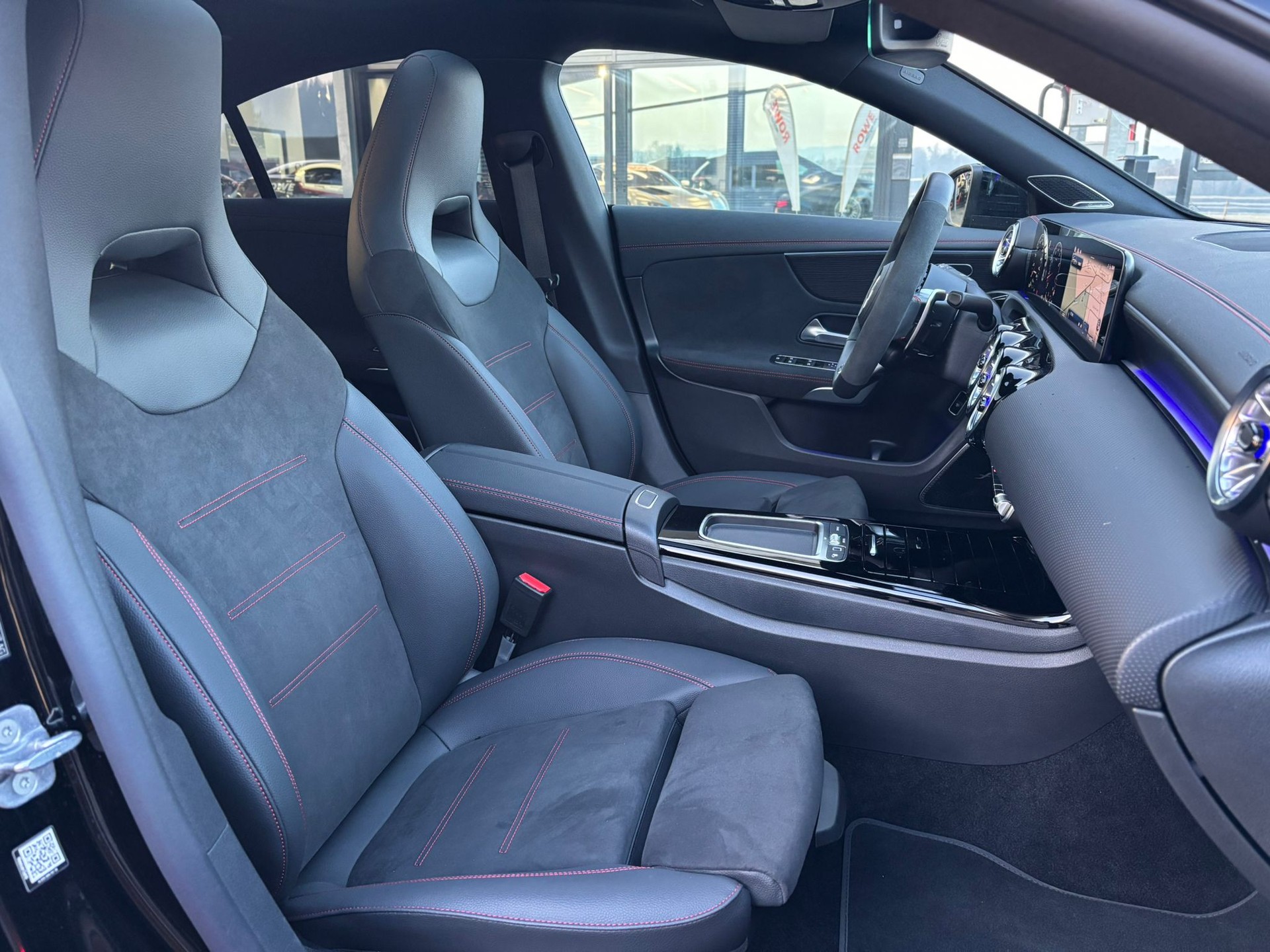 MERCEDES-BENZ CLA 45 S AMG 4Matic+-image-8