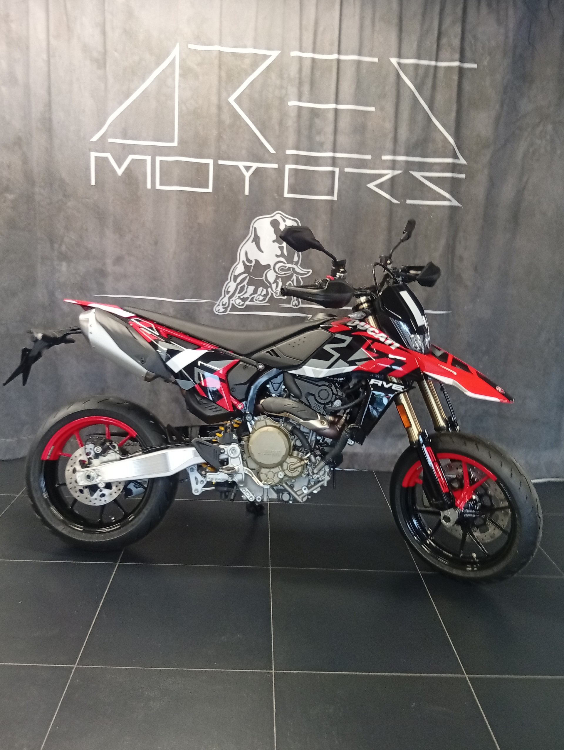 DUCATI Hypermotard 698 Mono RVE-image-3