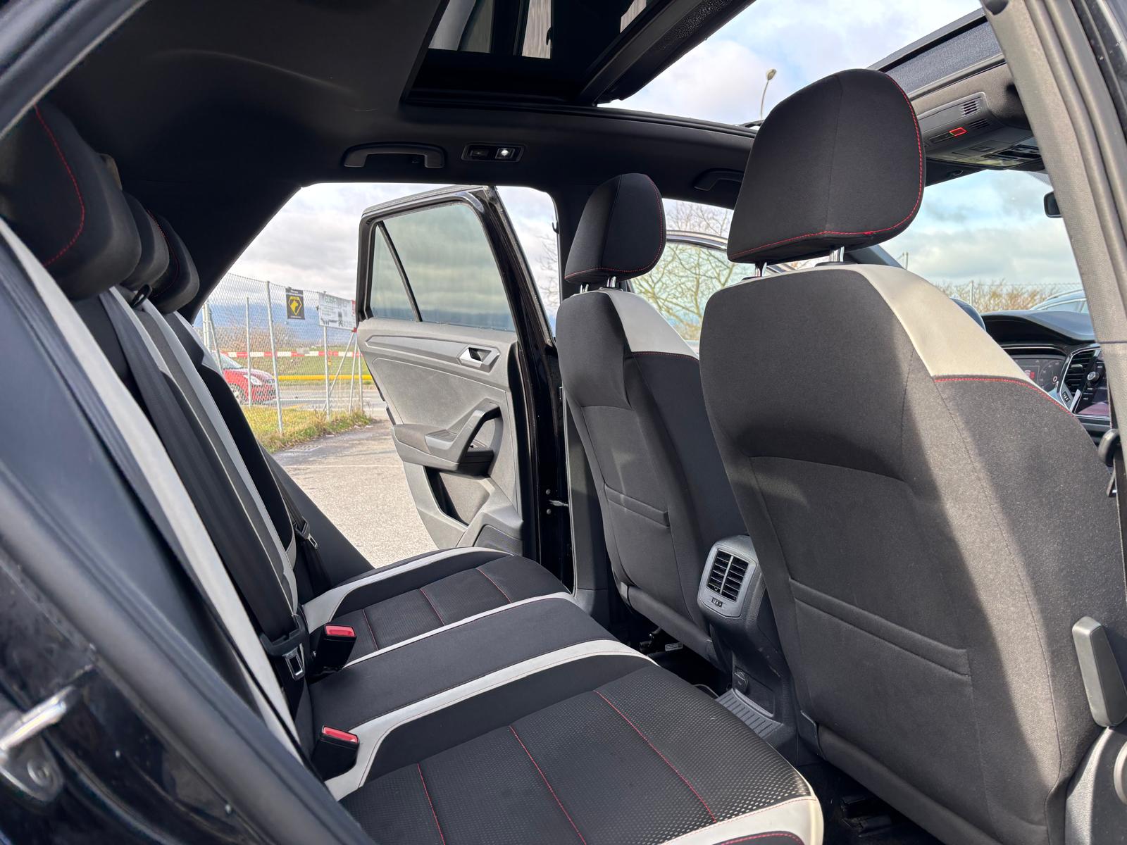 VW T-Roc 2.0 TSI Sport DSG 4Motion-image-13