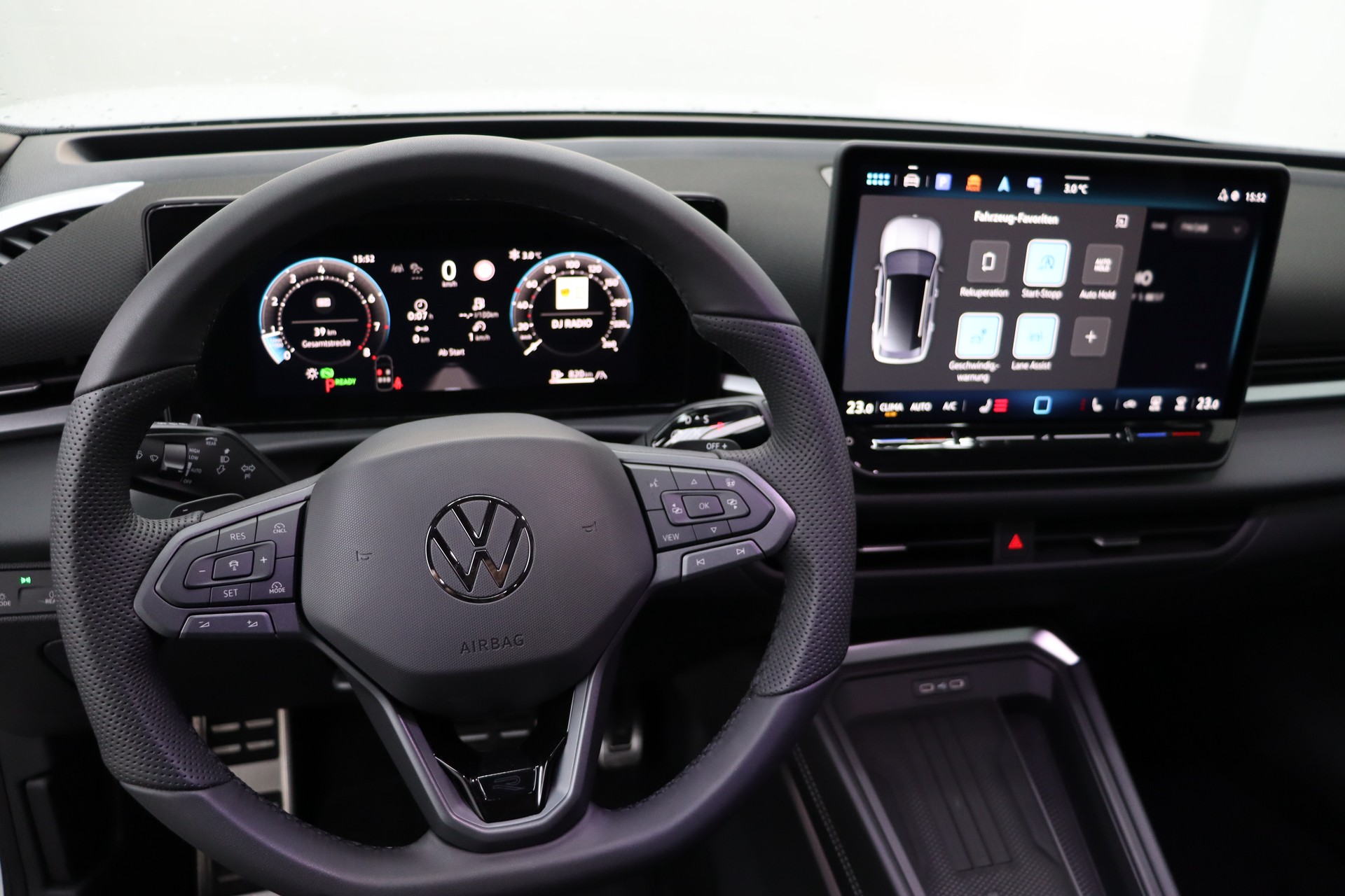 VW T-Roc 1.5 eTSI mHEV R-Line DSG-image-10