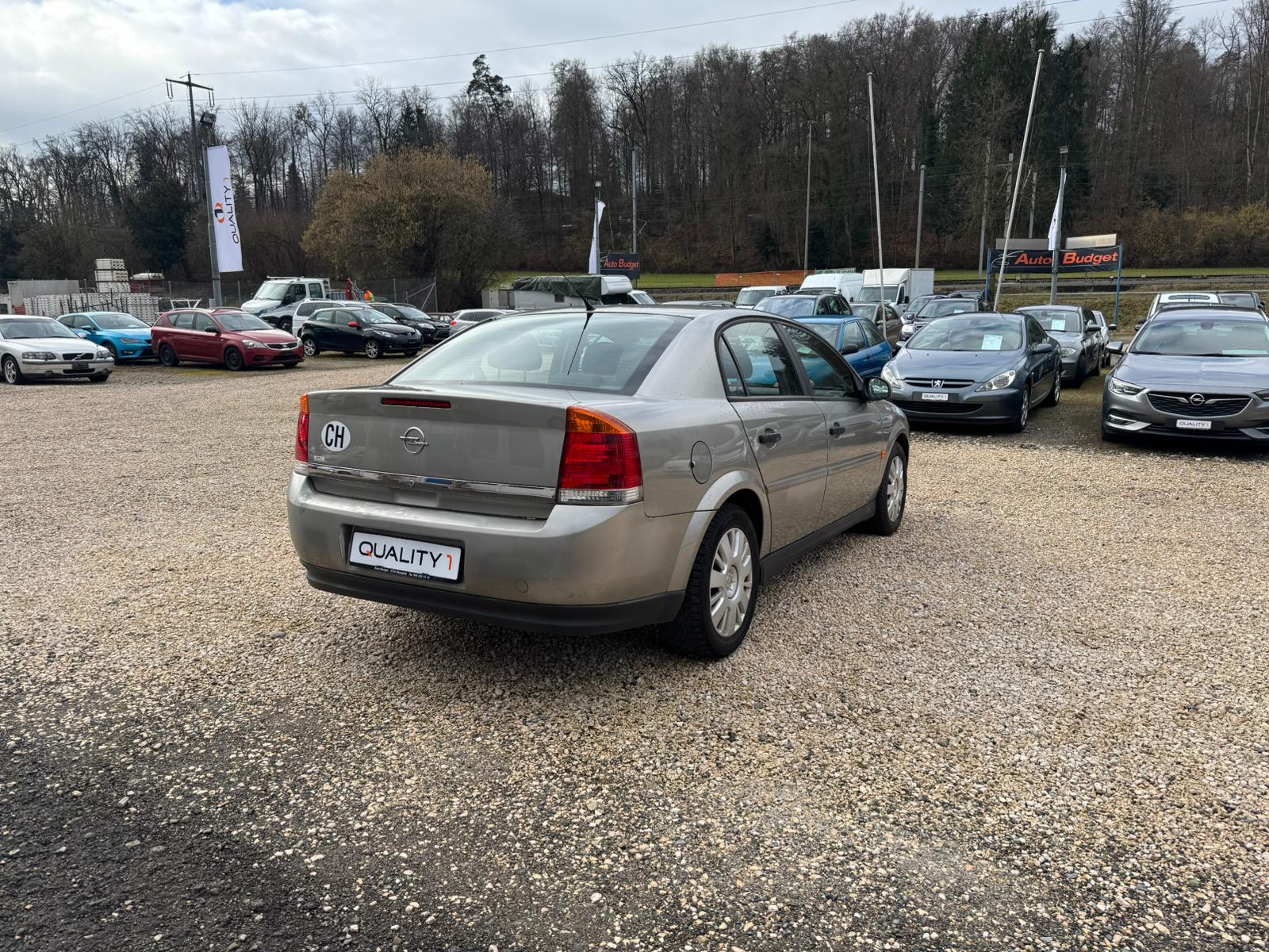 OPEL Vectra 2.2 Elegance-showroom-element-3