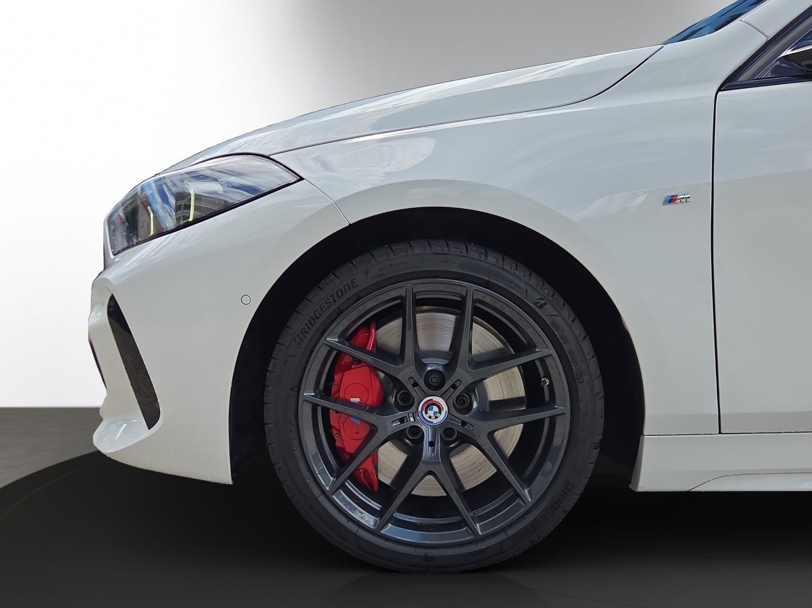 BMW 120i M Sport Pro Steptr.-showroom-element-3