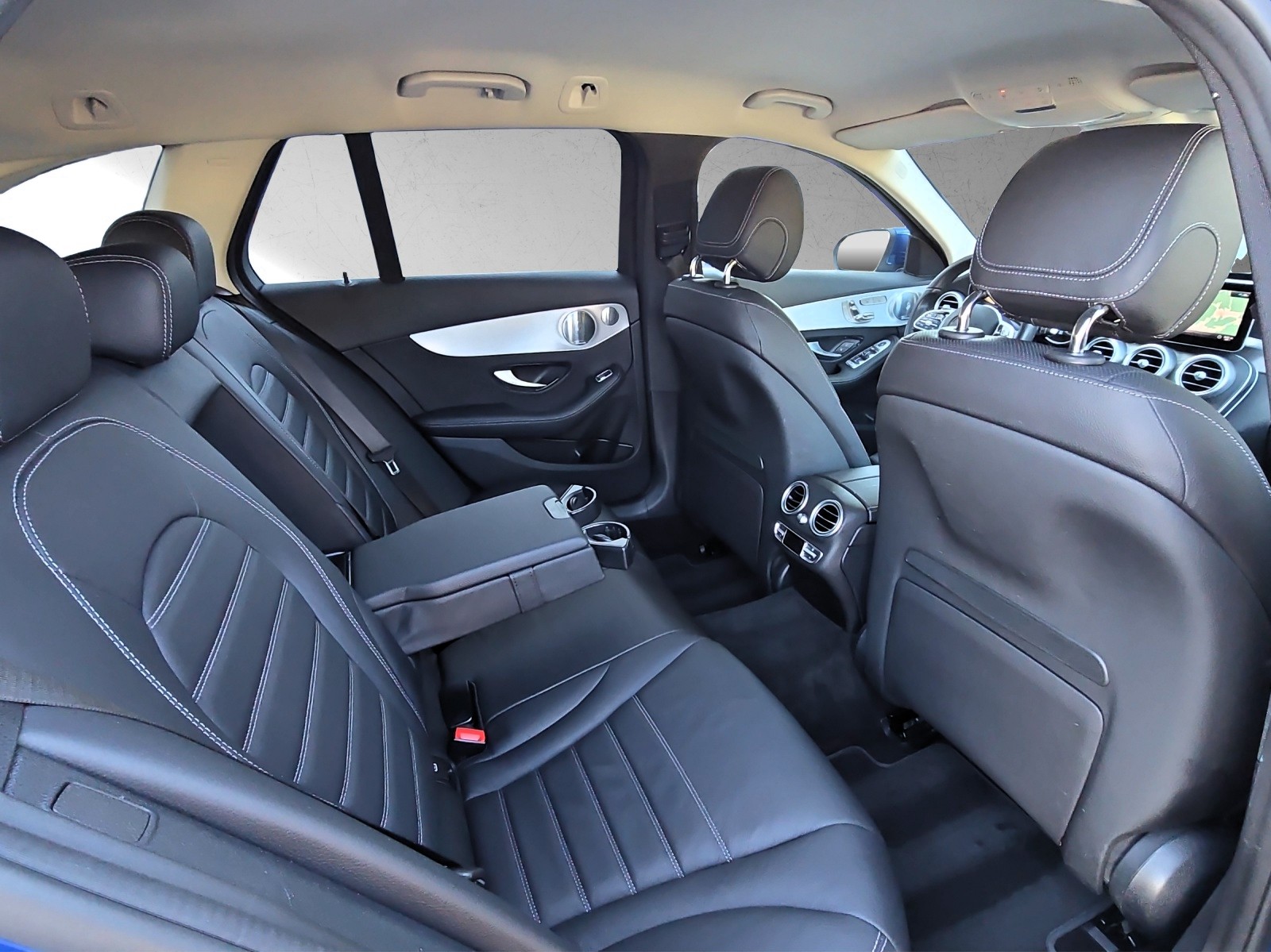 MERCEDES-BENZ C 300 e T-Modell Avantgarde 9G-Tronic mit AHK-image-12