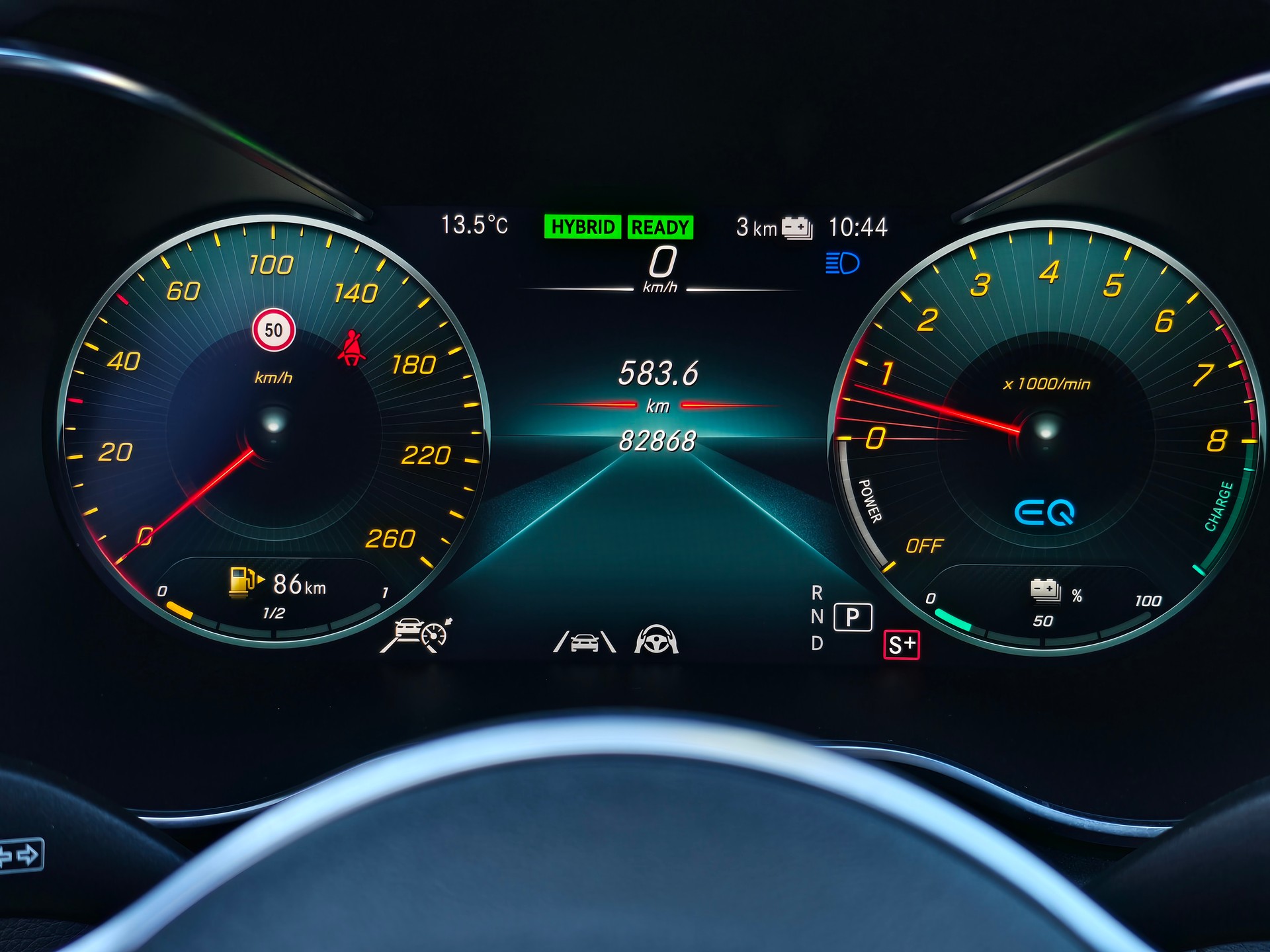 MERCEDES-BENZ C 300 e T-Modell Avantgarde 9G-Tronic mit AHK-image-15