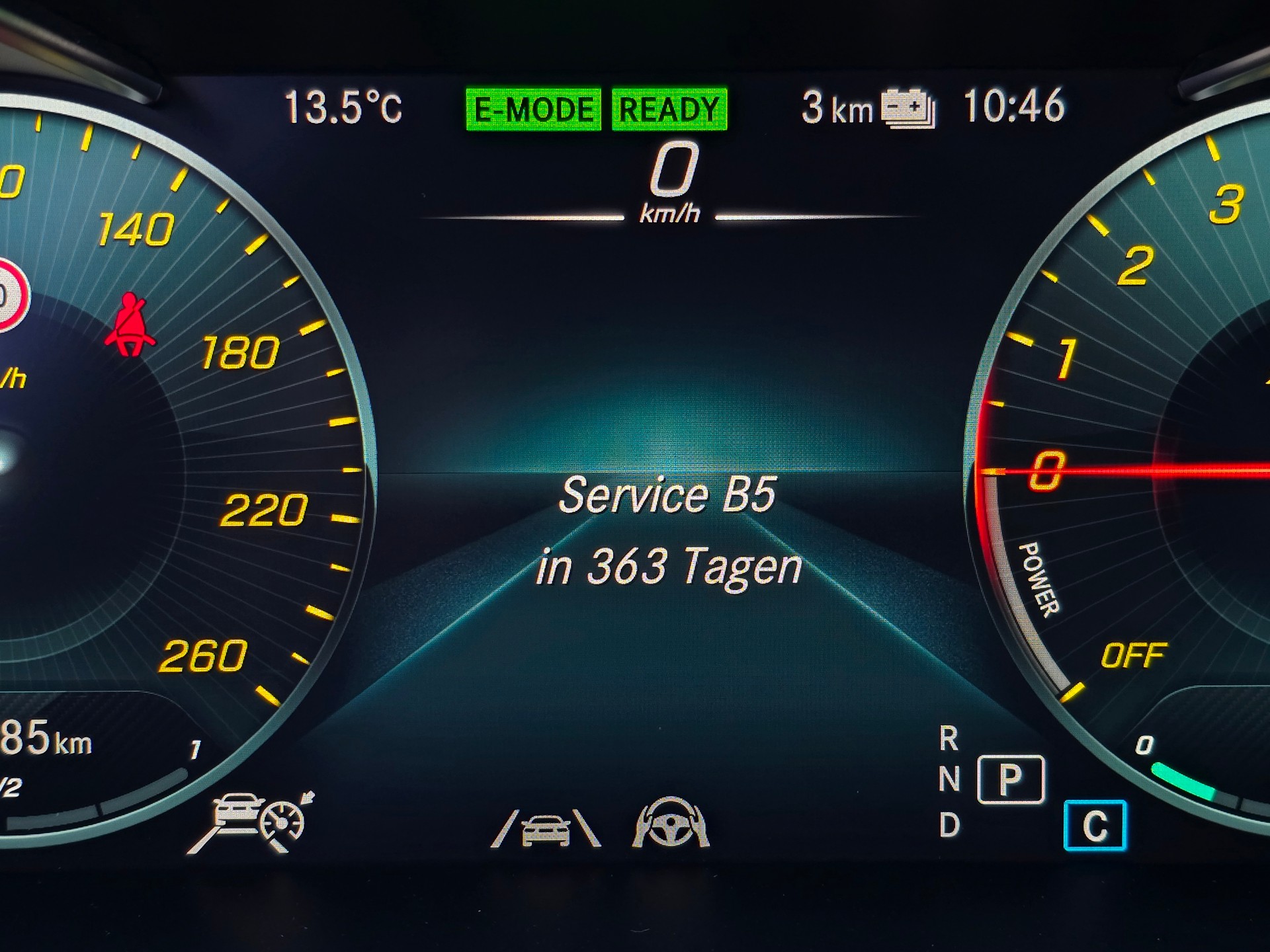 MERCEDES-BENZ C 300 e T-Modell Avantgarde 9G-Tronic mit AHK-image-18