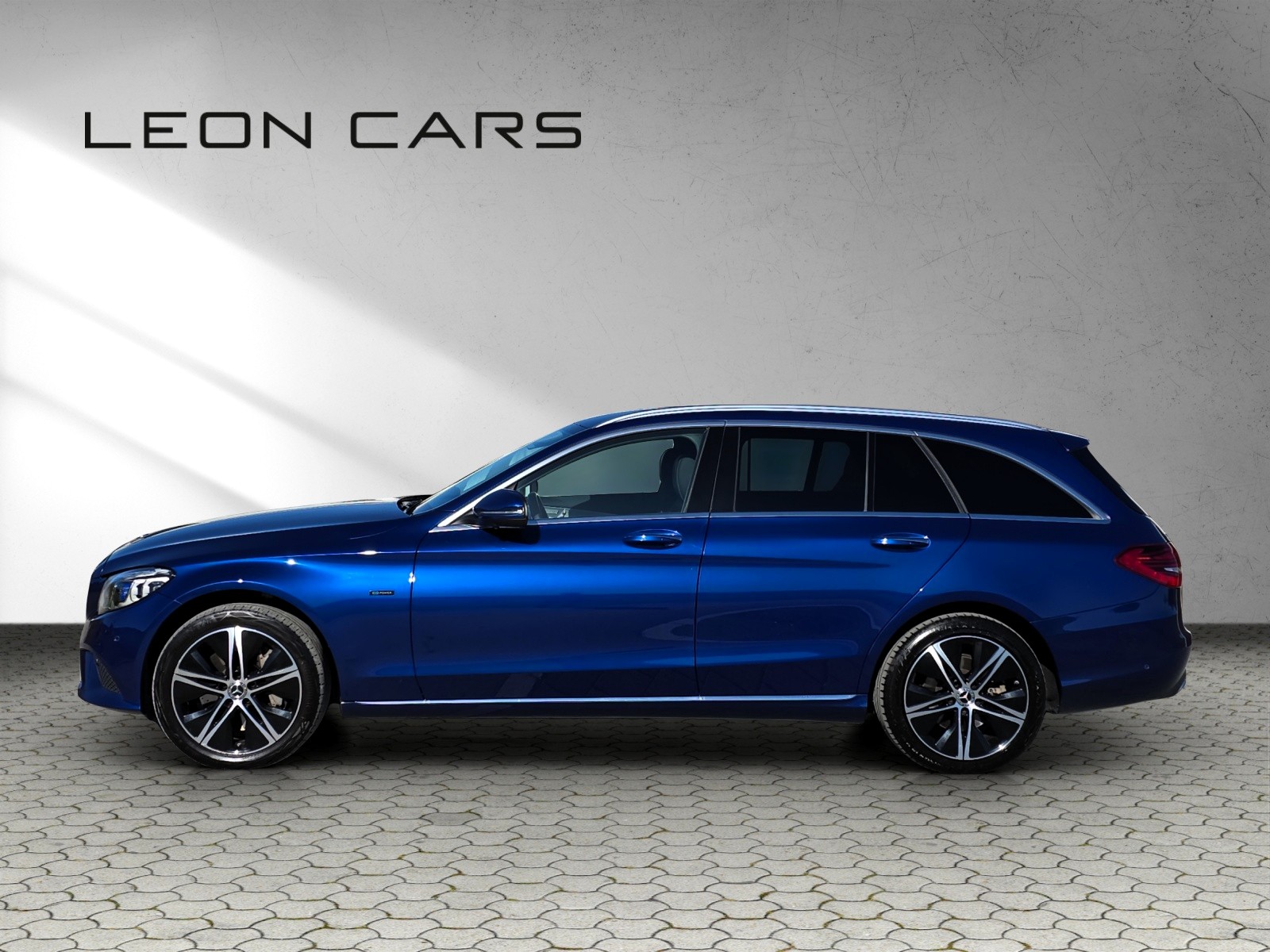 MERCEDES-BENZ C 300 e T-Modell Avantgarde 9G-Tronic mit AHK-showroom-element-2