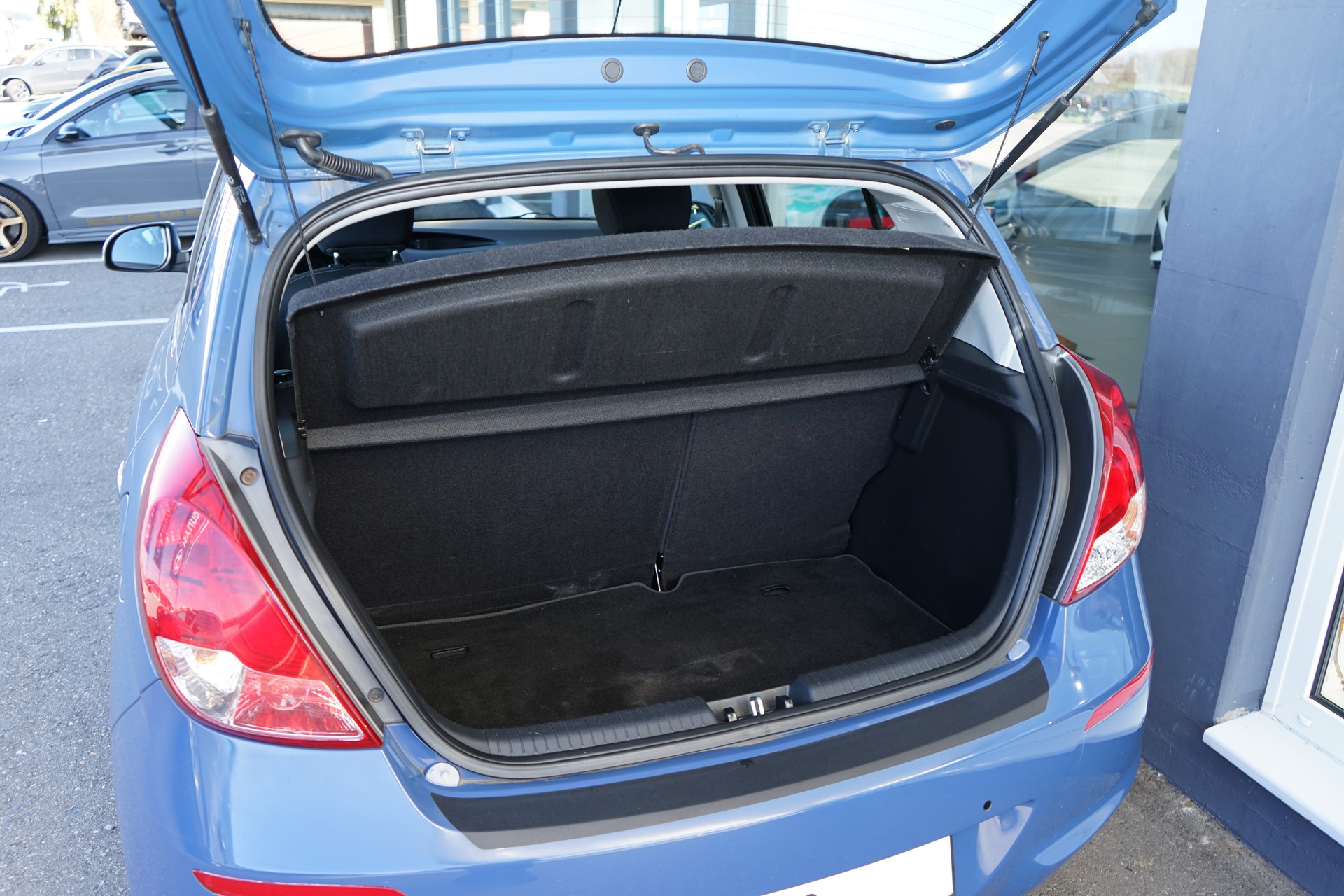 HYUNDAI i20 1.4 Style Automatic-image-15