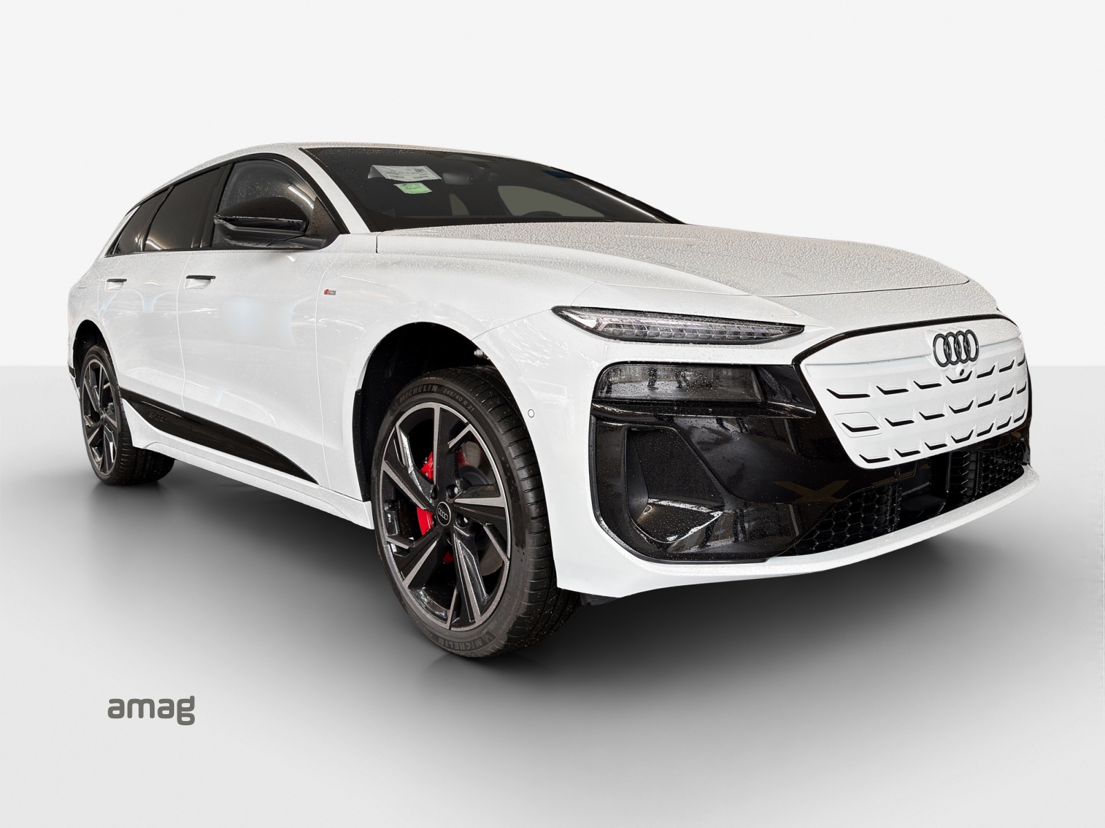 AUDI A6 Avant e-tron quattro-image-5